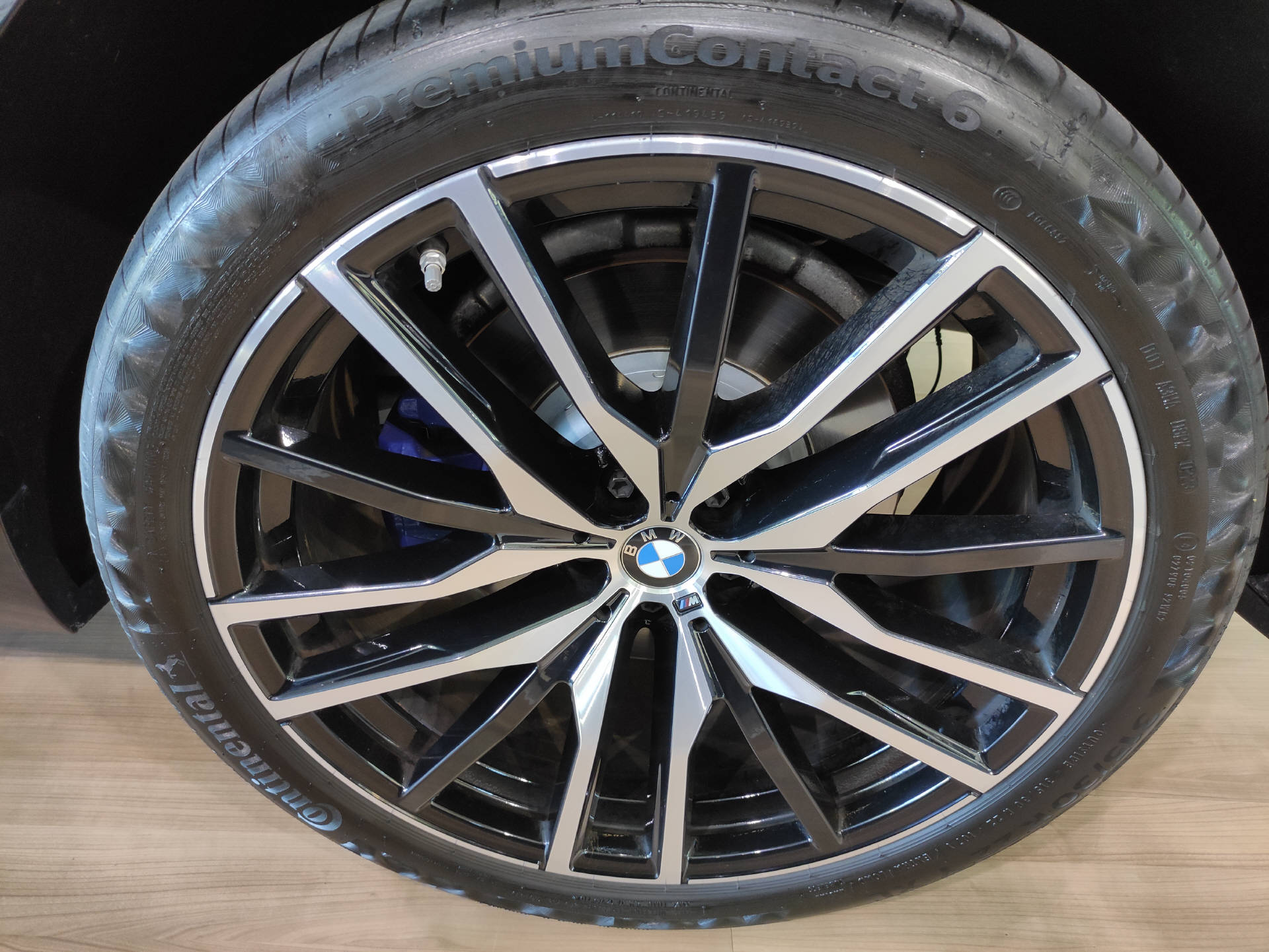 BMW X5 M50d xDrive-image-2