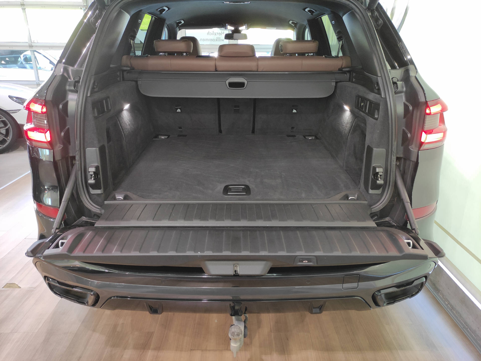 BMW X5 M50d xDrive-image-17
