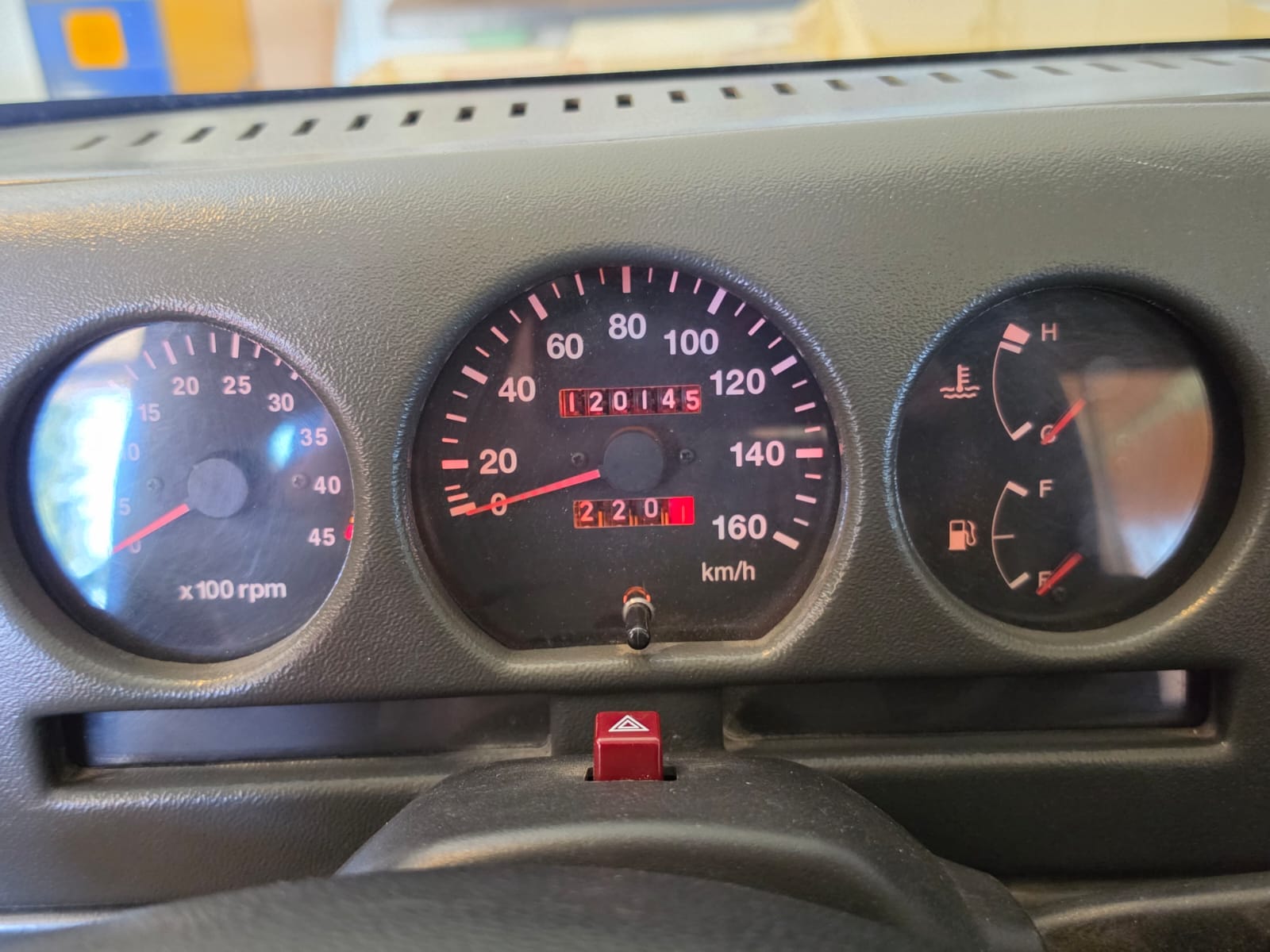 SANTANA PS-10 - Iveco 2.8 TD-image-9