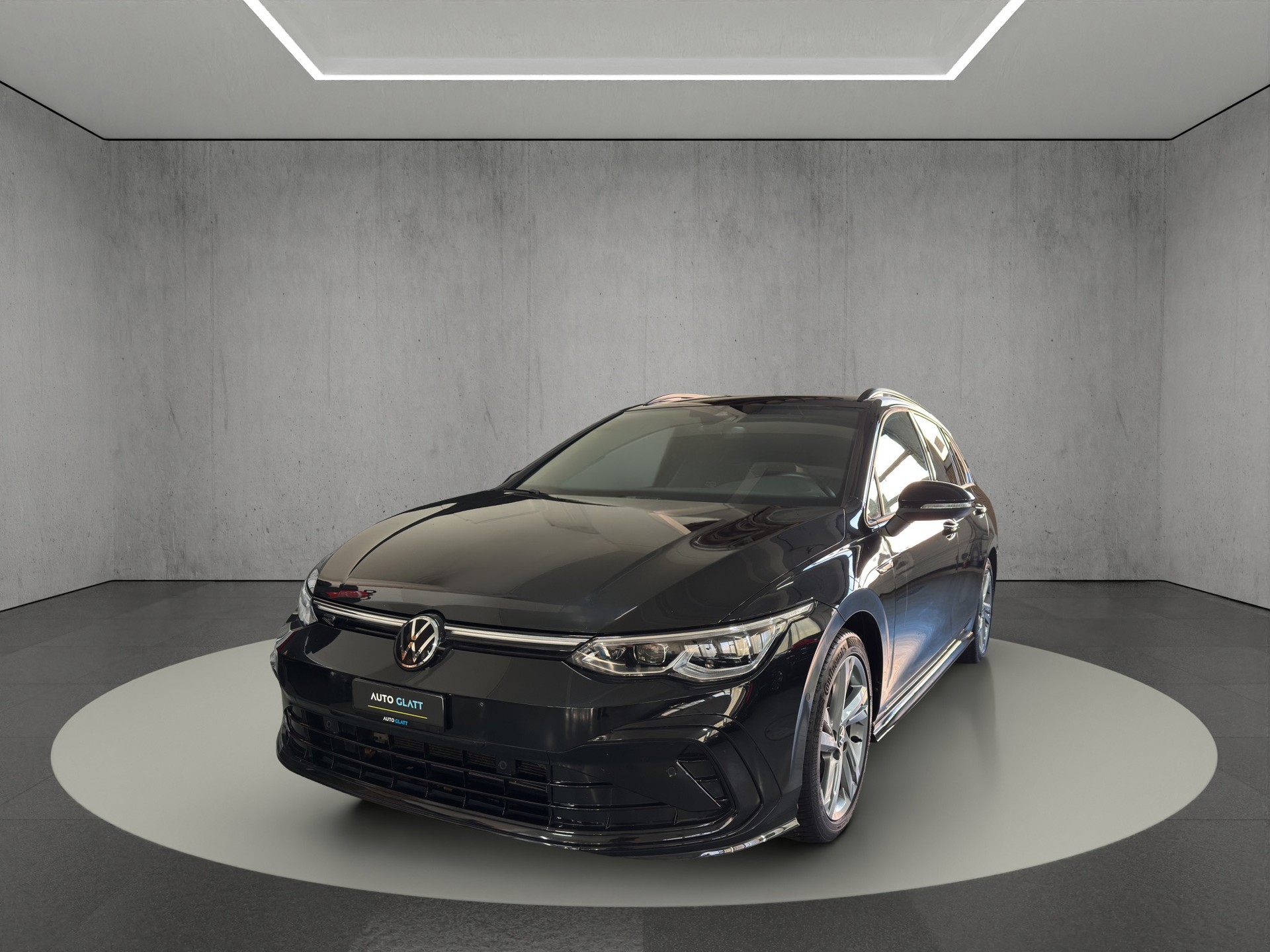 VW Golf Variant 1.5 eTSI mHEV R-Line "AHK-Matrix-RF.-Kamera-Navi"-image-27