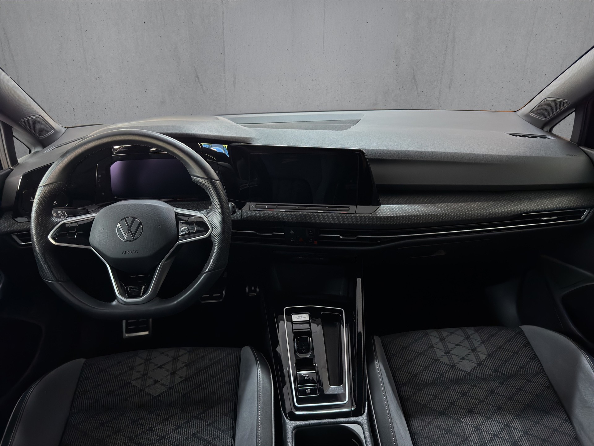 VW Golf Variant 1.5 eTSI mHEV R-Line "AHK-Matrix-RF.-Kamera-Navi"-image-10