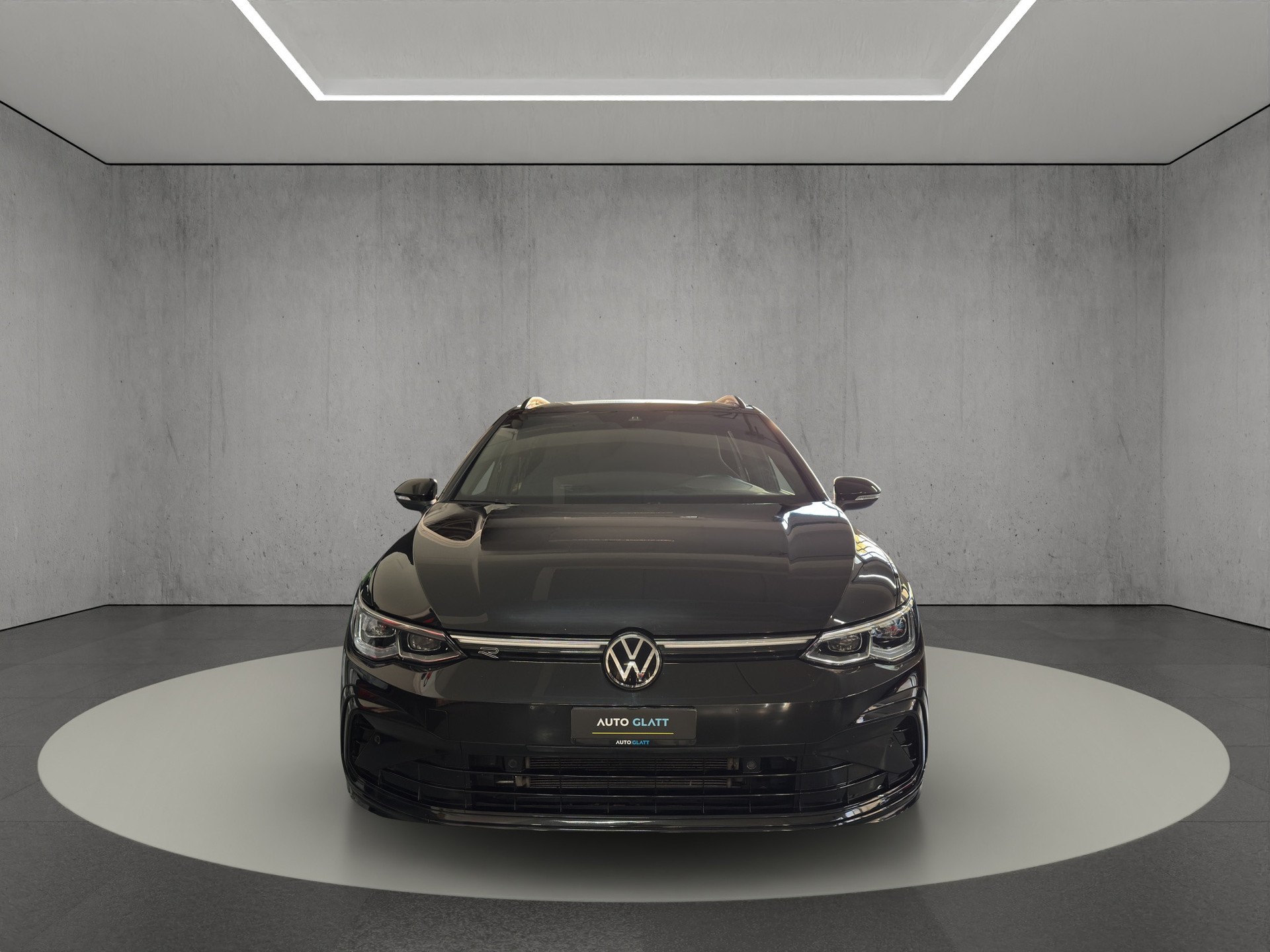 VW Golf Variant 1.5 eTSI mHEV R-Line "AHK-Matrix-RF.-Kamera-Navi"-image-6