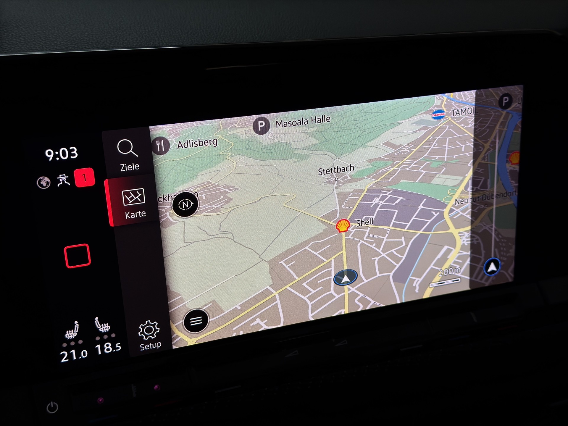 VW Golf Variant 1.5 eTSI mHEV R-Line "AHK-Matrix-RF.-Kamera-Navi"-image-15