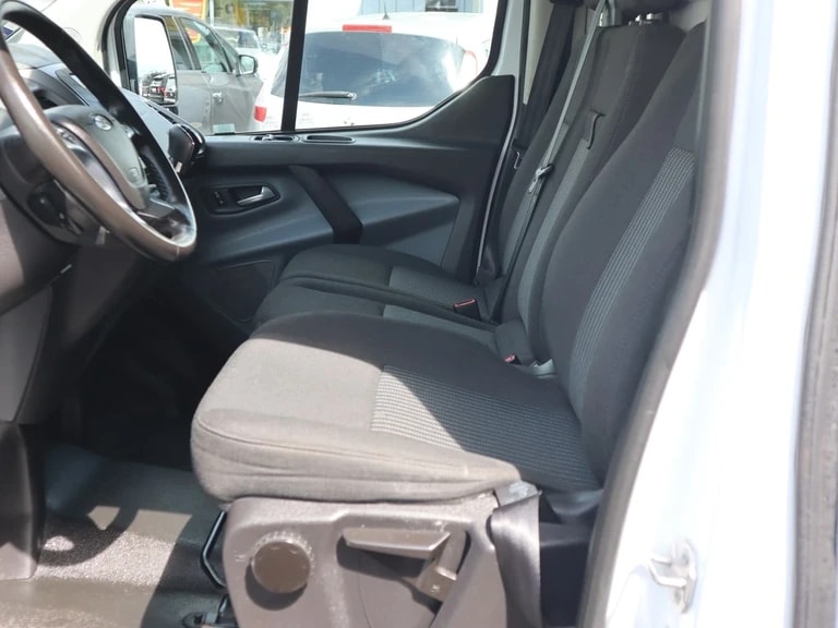 FORD Transit Custom Van 310 L2H1 Trend **L2 H1 PDC ** Klimaanlage ** 3-Plätzer ** Nutslast 1084 **-image-8
