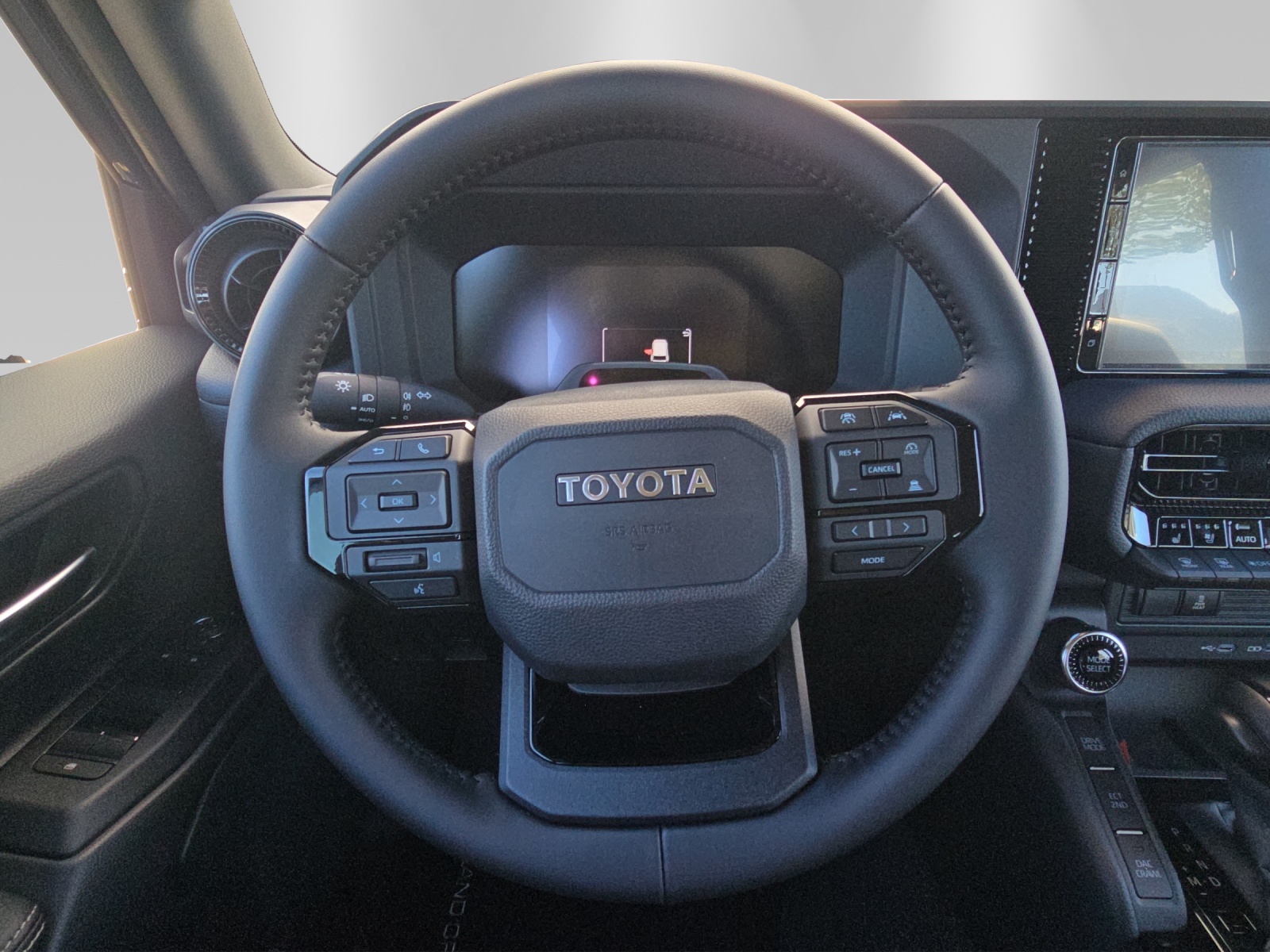 TOYOTA Land Cruiser 2.8 D 48V Comfort-image-11