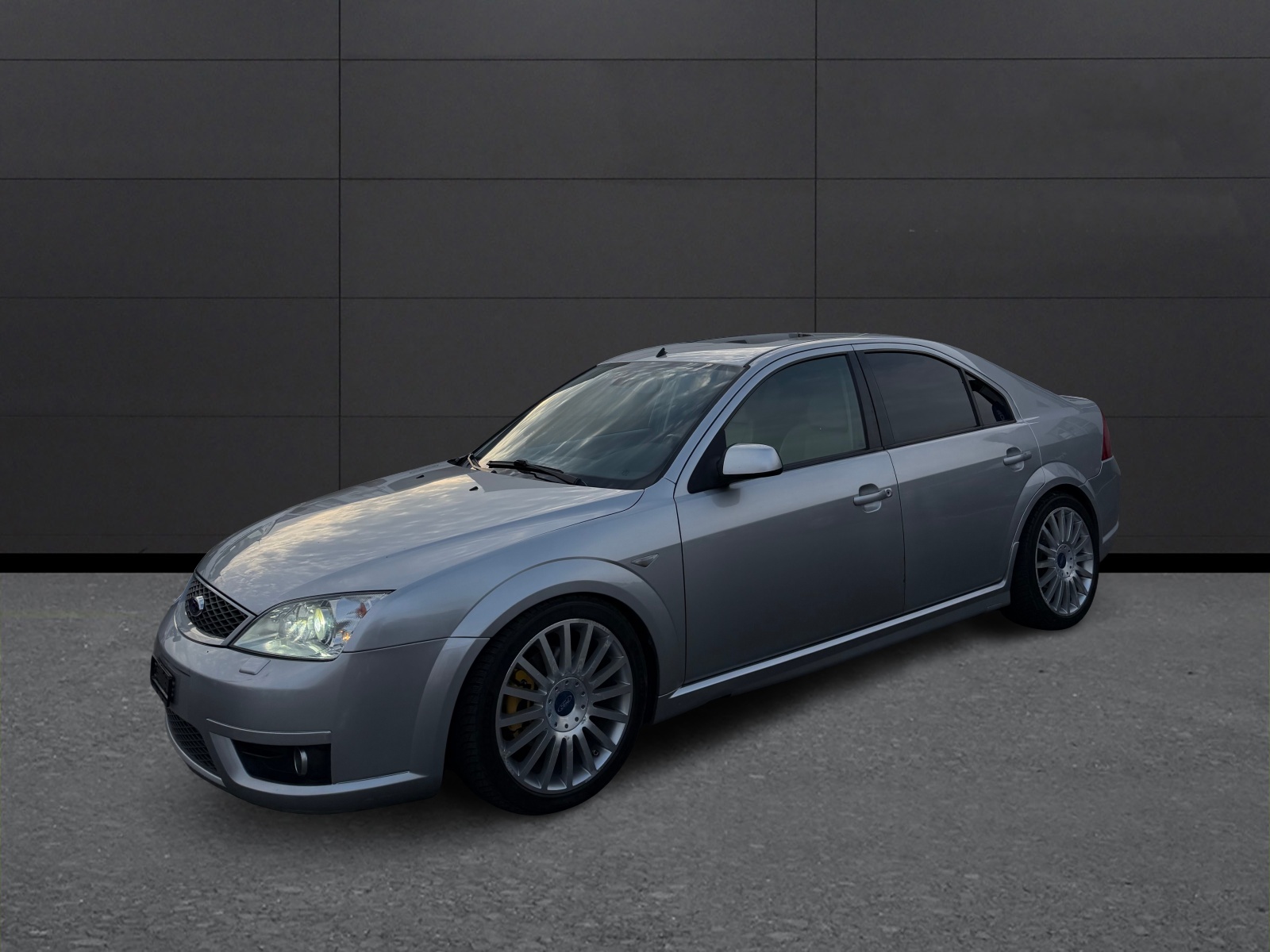 FORD Mondeo 3.0i V6 ST220-image-1