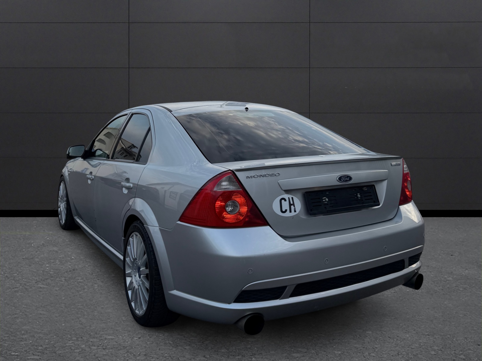 FORD Mondeo 3.0i V6 ST220-image-2