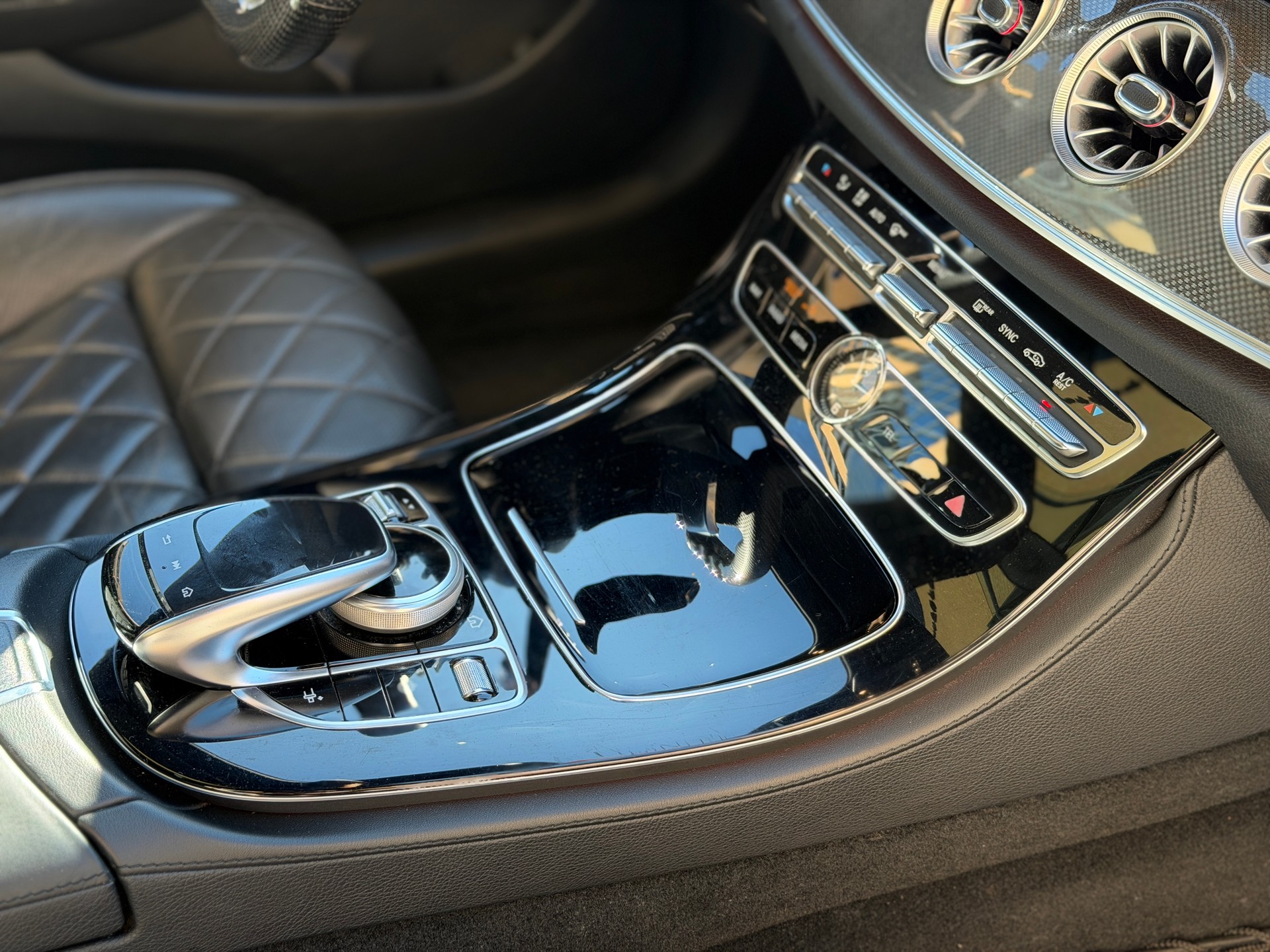 MERCEDES-BENZ E 400 Coupé AMG Line 4 Matic 9G-Tronic-image-29