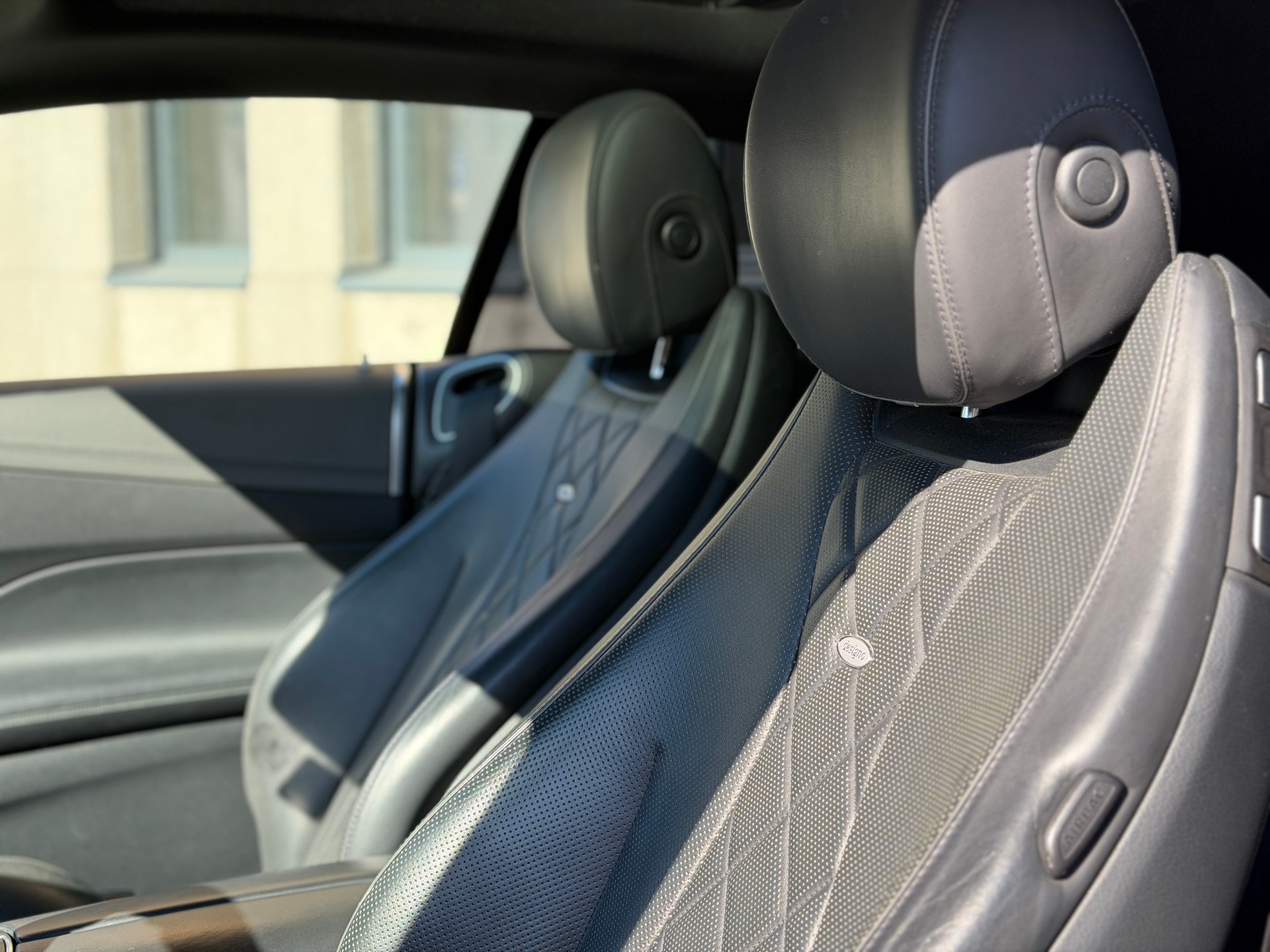 MERCEDES-BENZ E 400 Coupé AMG Line 4 Matic 9G-Tronic-image-18
