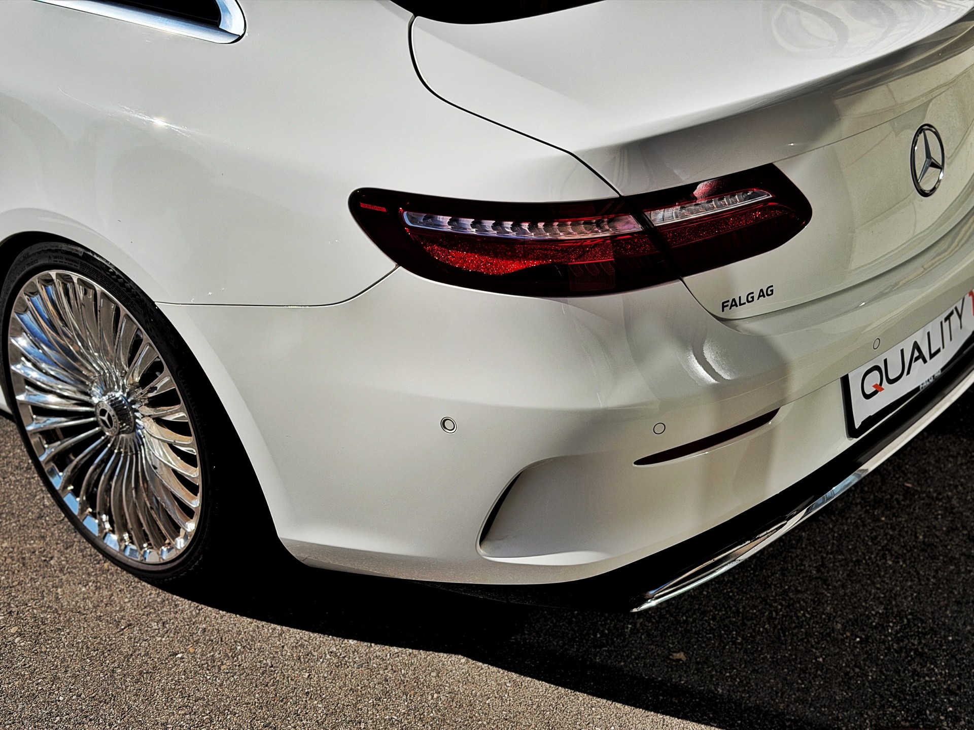 MERCEDES-BENZ E 400 Coupé AMG Line 4 Matic 9G-Tronic-image-12
