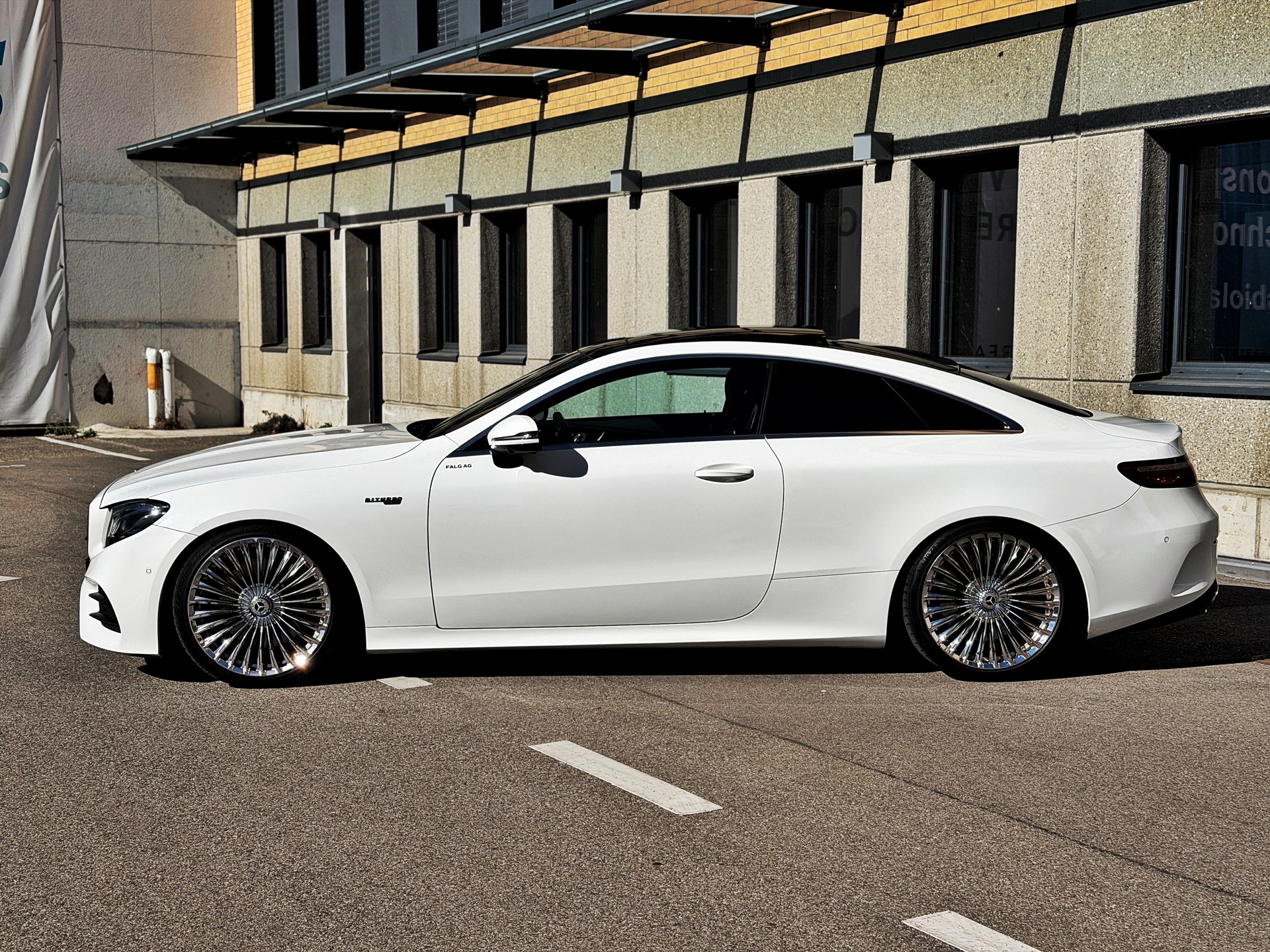 MERCEDES-BENZ E 400 Coupé AMG Line 4 Matic 9G-Tronic-image-1