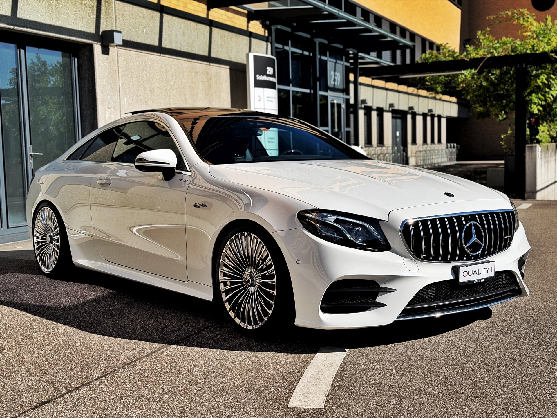 MERCEDES-BENZ E 400 Coupé AMG Line 4 Matic 9G-Tronic-image-3