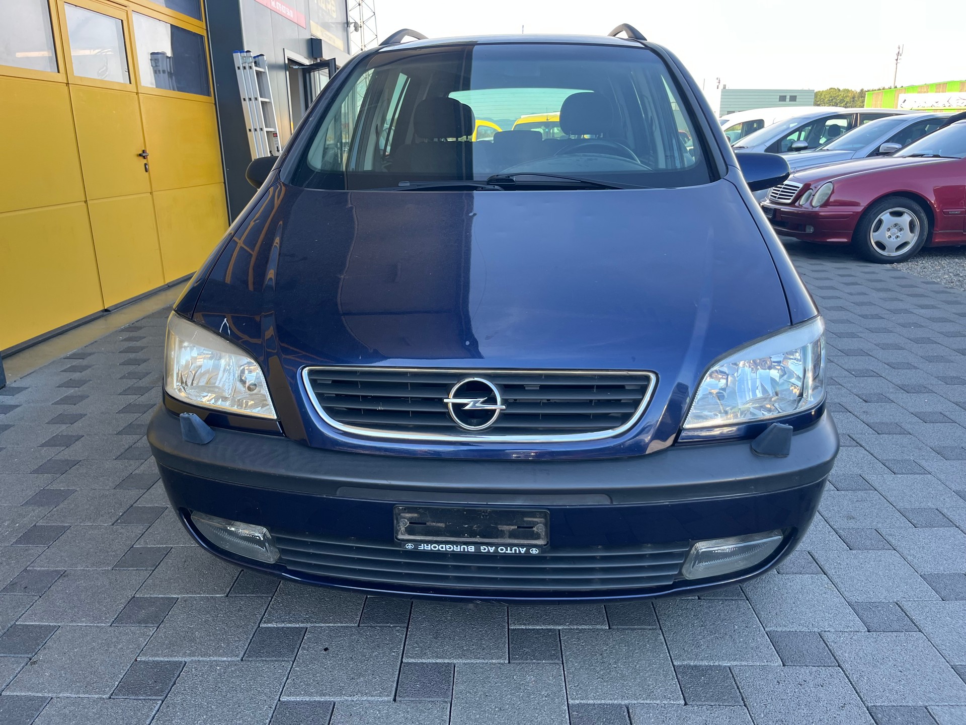 OPEL Zafira 2.2i 16V Comfort-image-1