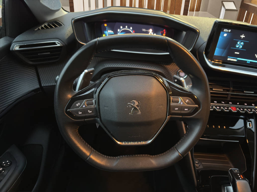 PEUGEOT 208 1.2 PureTech 130 Allure-image-10