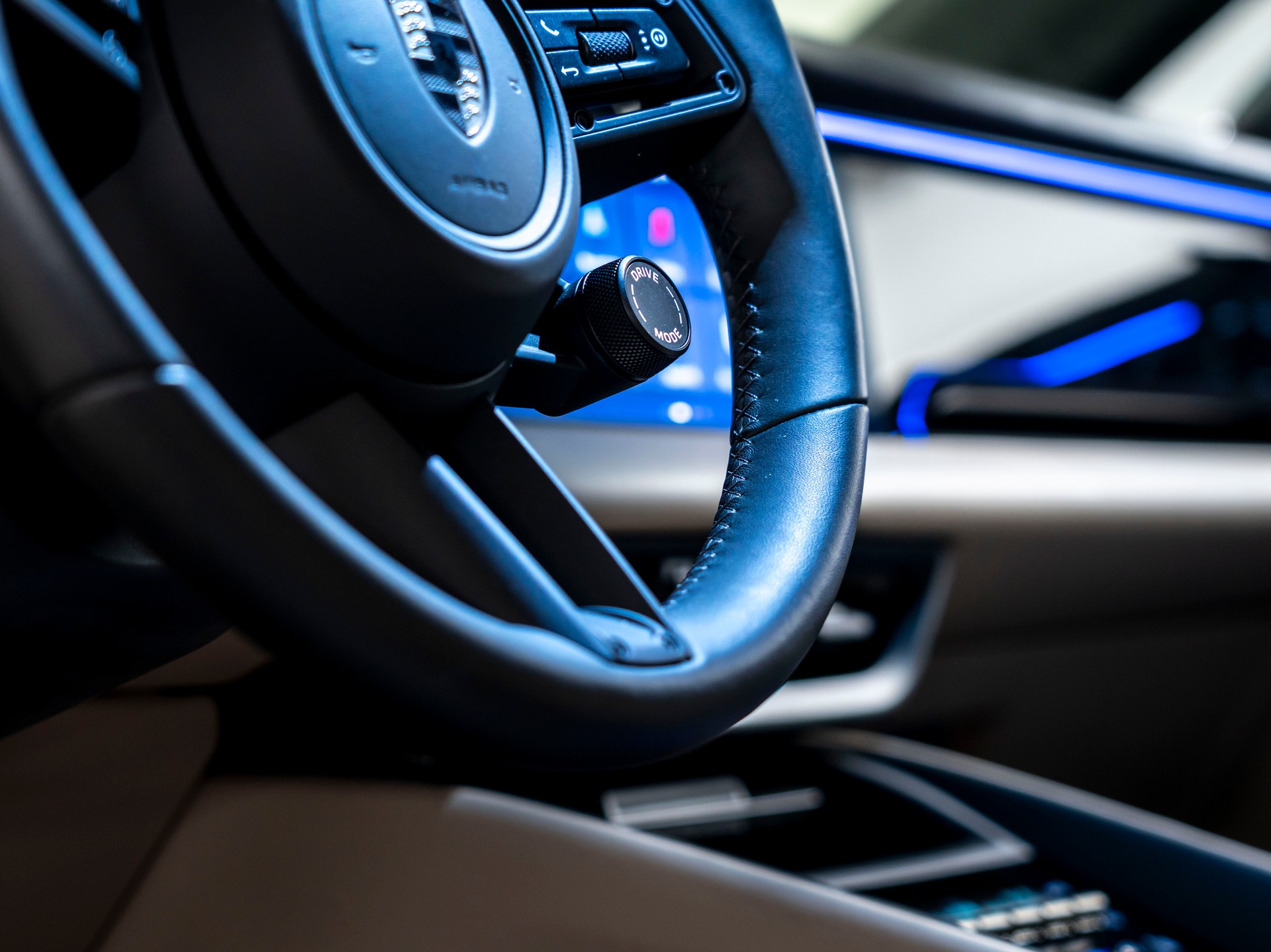 PORSCHE Macan Turbo 100kWh-image-18