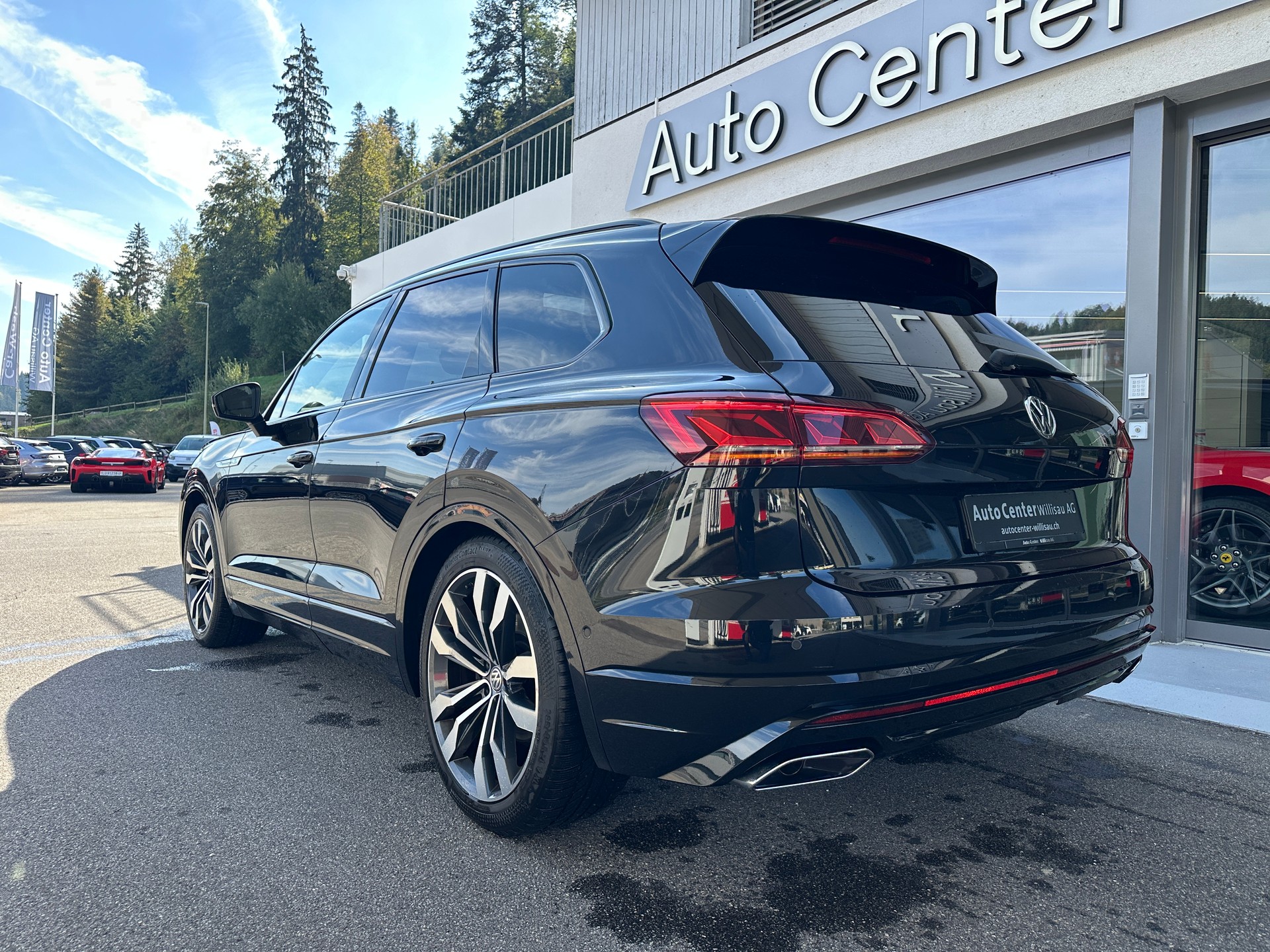VW Touareg 3.0 TDI R Line Tiptronic-image-19
