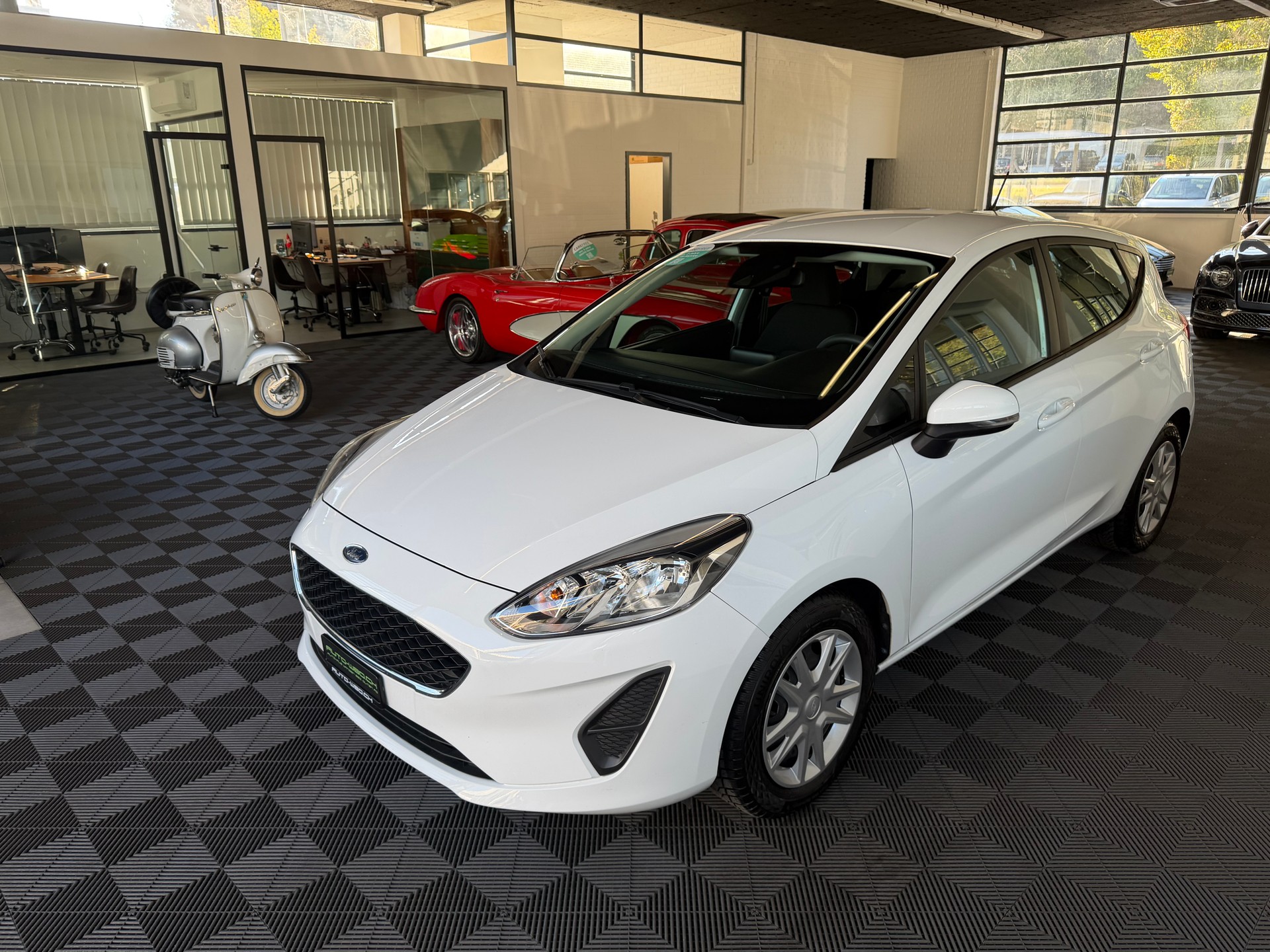 FORD Fiesta 1.1 SCTi Business-image-5