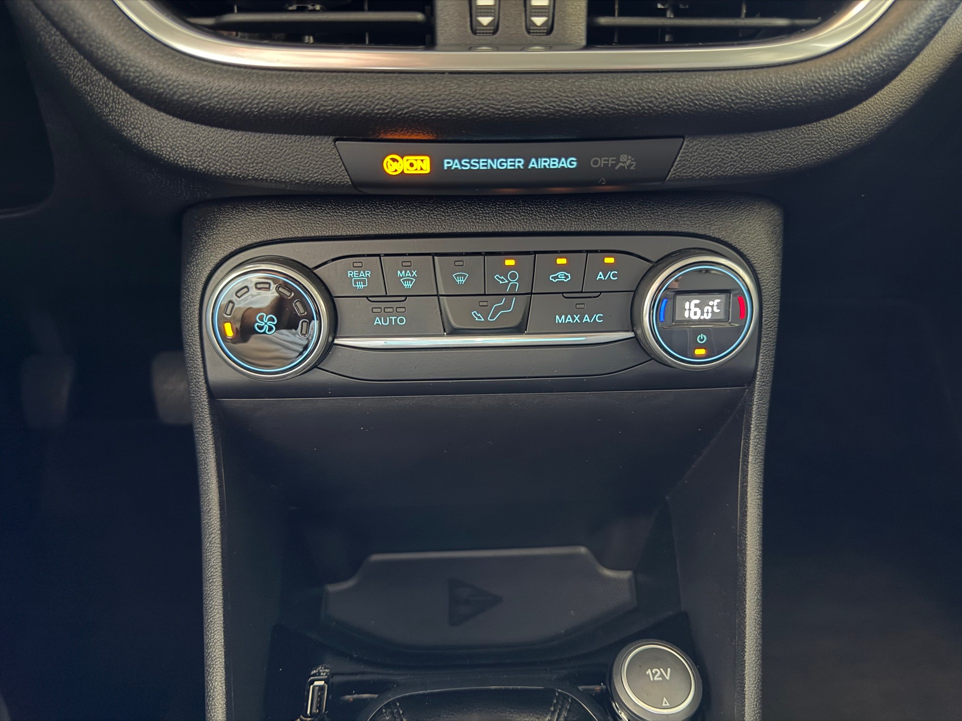 FORD Fiesta 1.1 SCTi Business-image-14