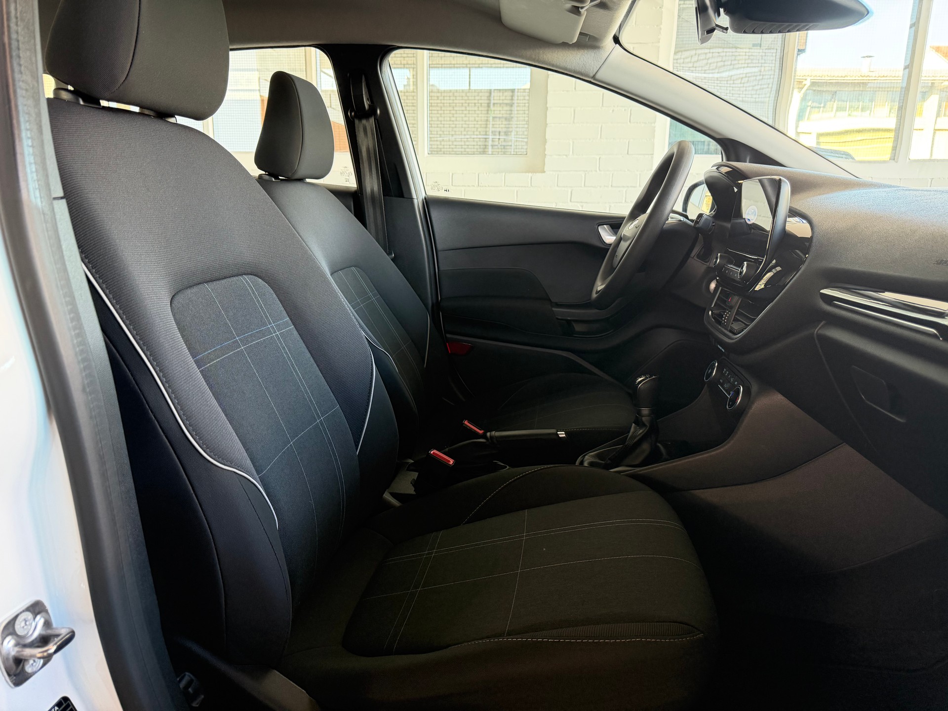 FORD Fiesta 1.1 SCTi Business-image-7