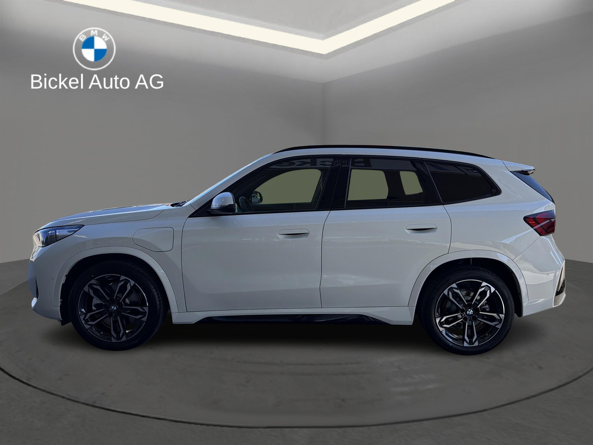 BMW X1 xDrive 30e M Sport-image-2