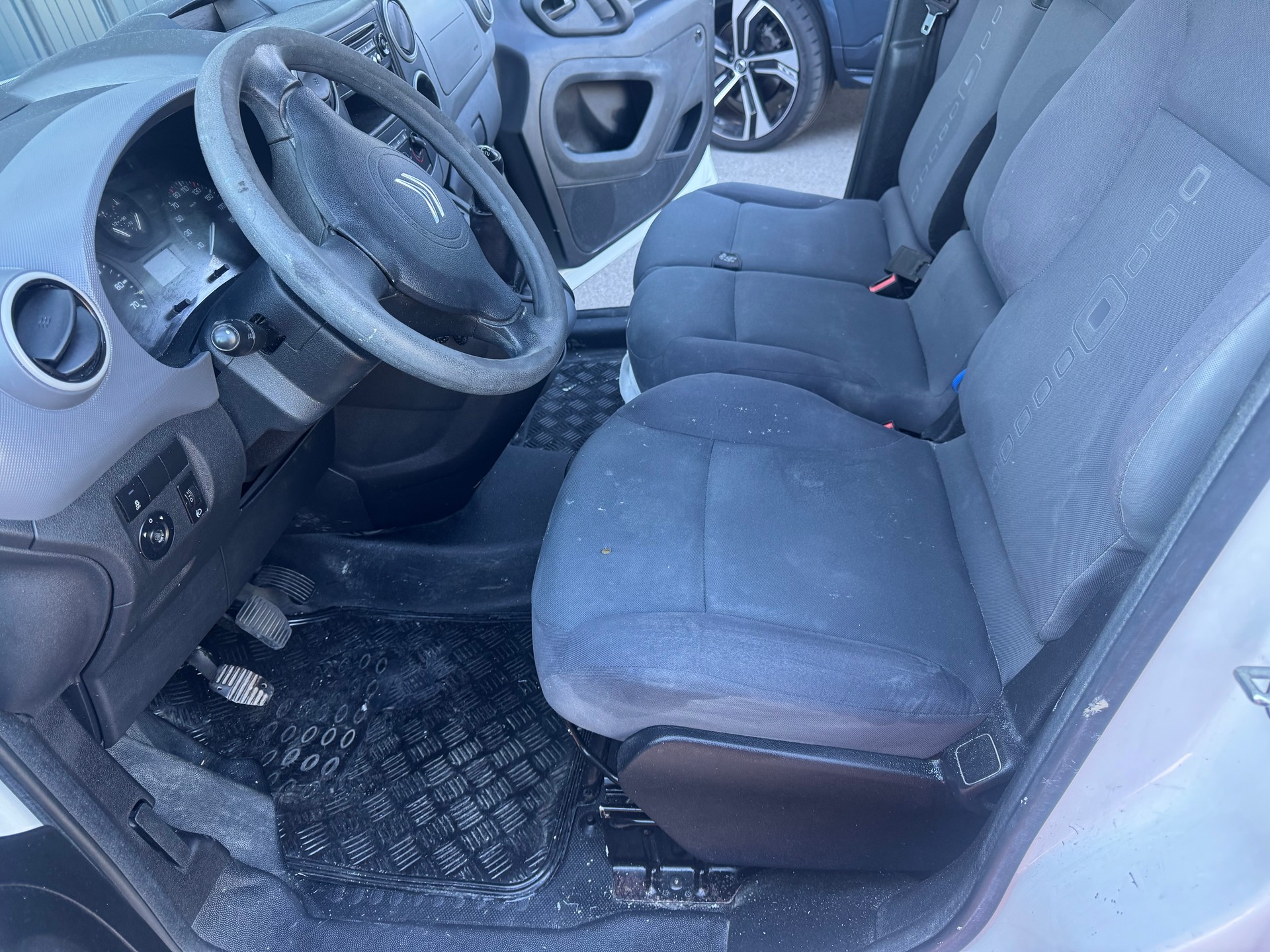 CITROEN Berlingo 1.6VTi 600 Komfort-image-11