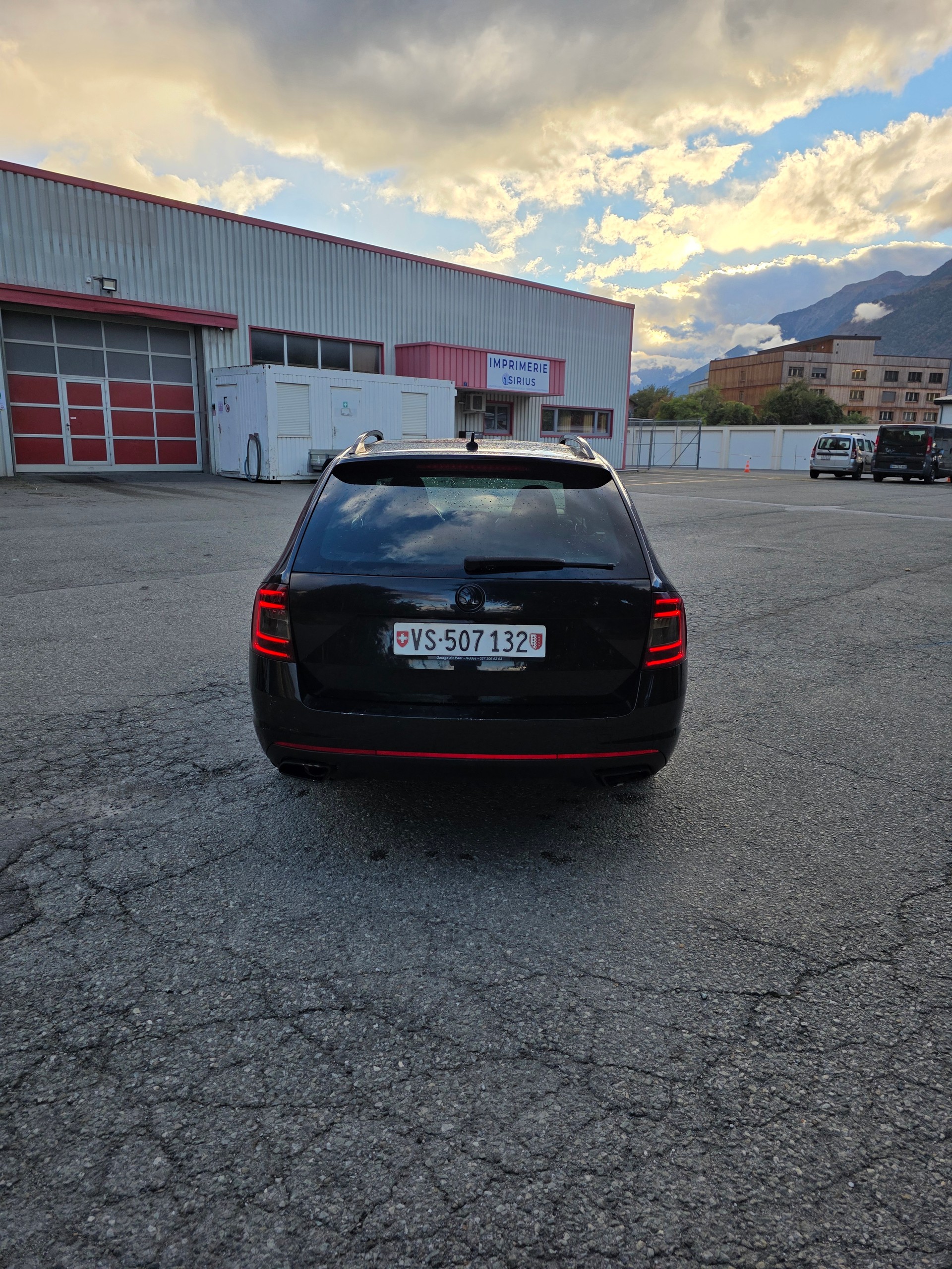 SKODA 2.0 TDI 184 RS 4x4 DSG-image-4