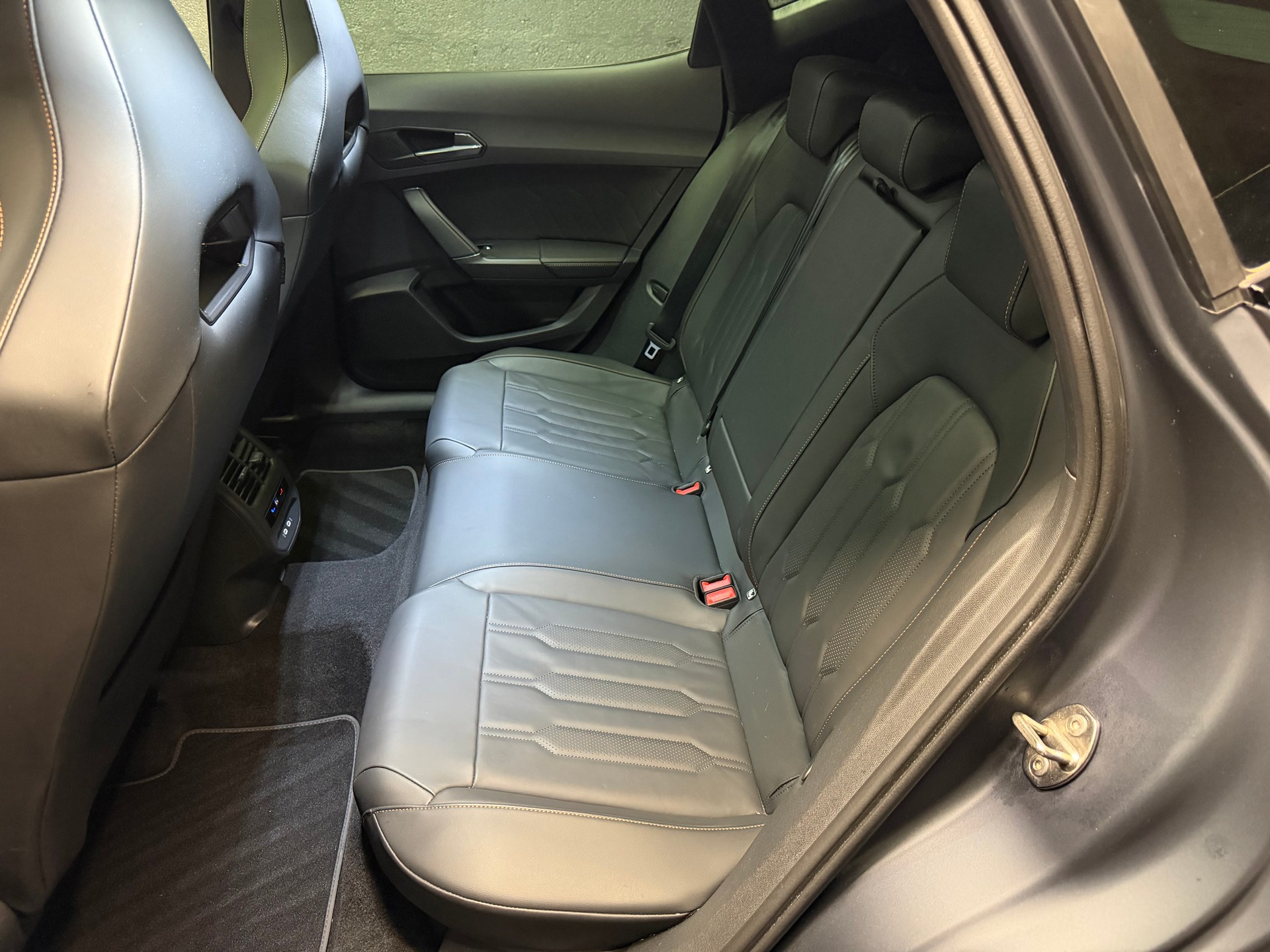 CUPRA Formentor 1.4 e-HYBRID pHEV VZ DSG-image-8