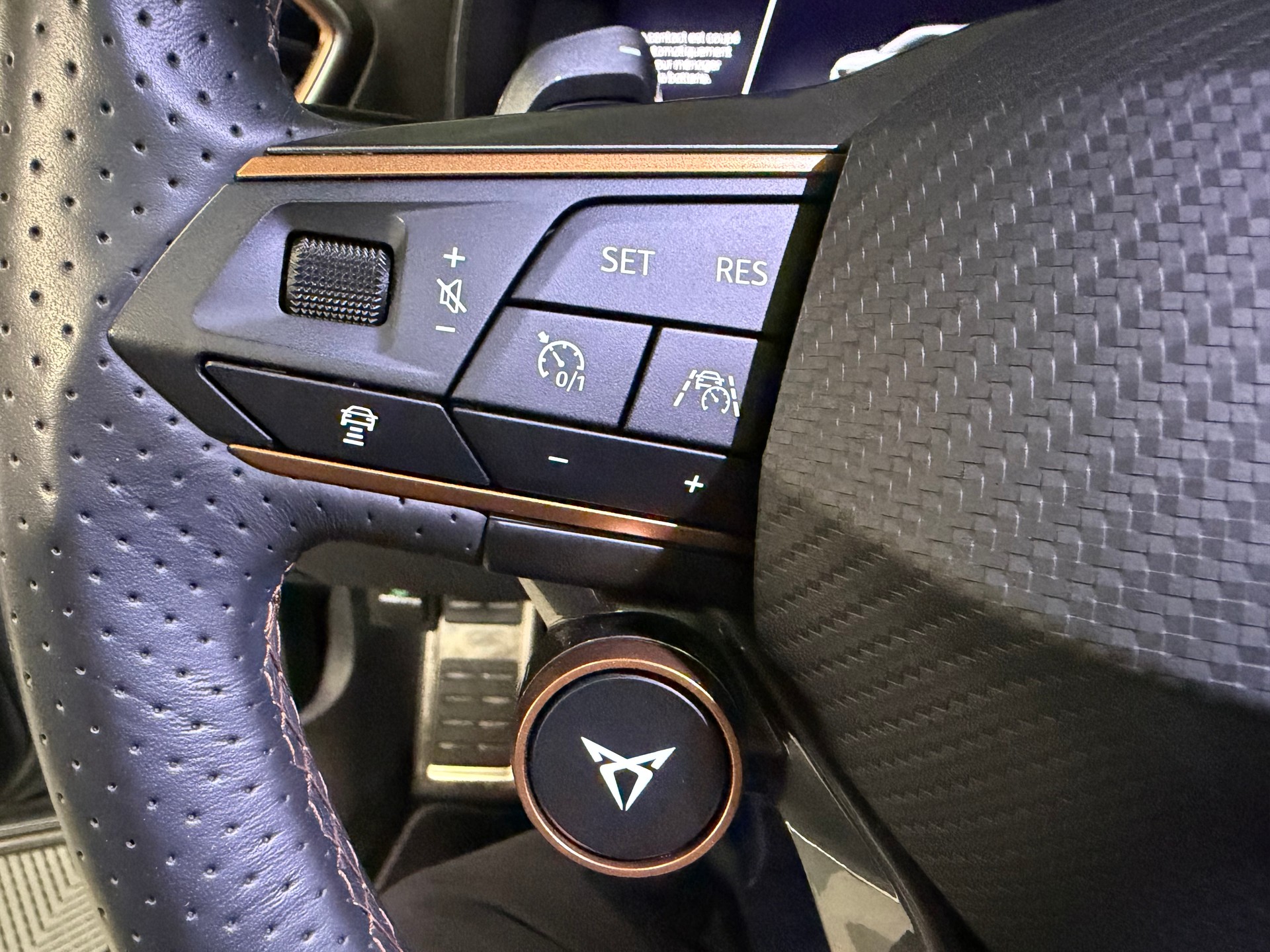 CUPRA Formentor 1.4 e-HYBRID pHEV VZ DSG-image-13