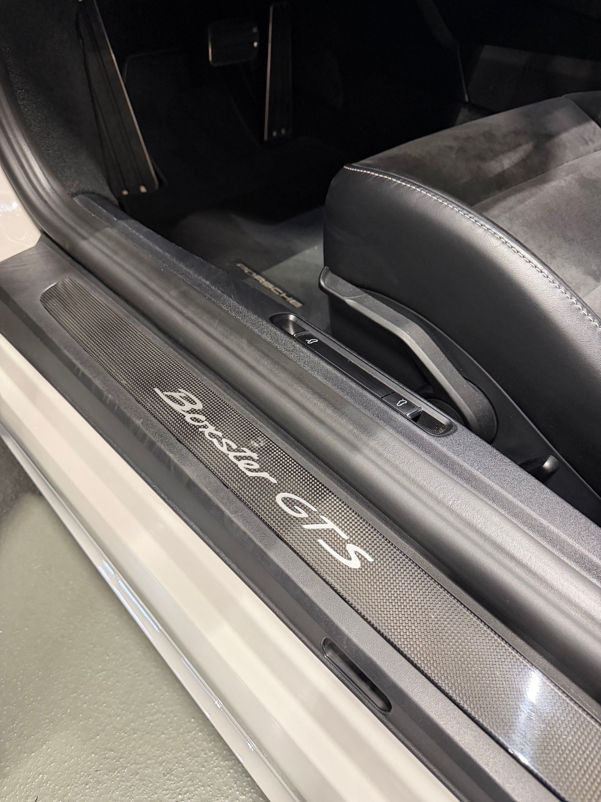 PORSCHE 718 Boxster GTS 2.5 PDK *Swiss-PA*-image-16