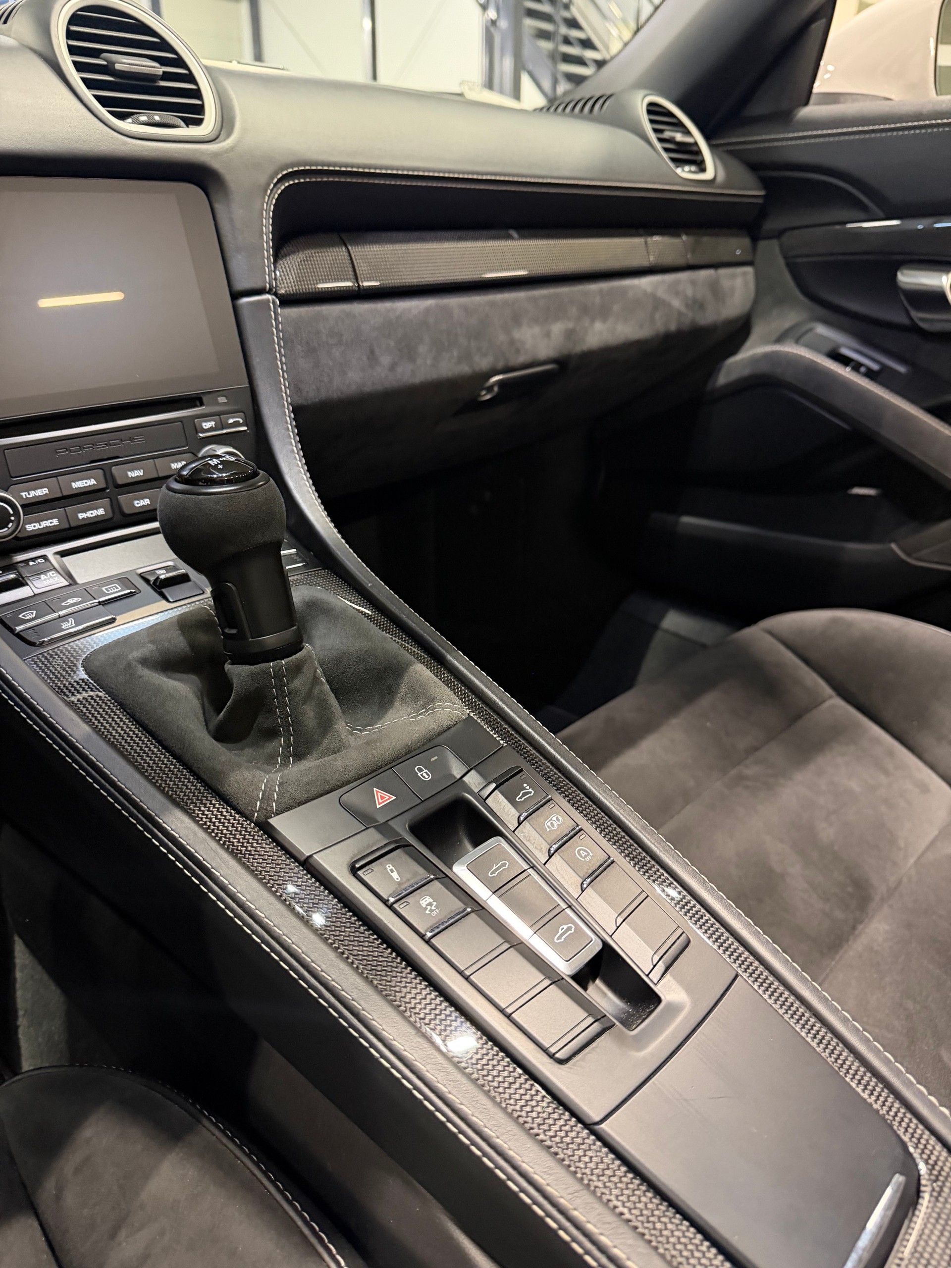 PORSCHE 718 Boxster GTS 2.5 PDK *Swiss-PA*-image-14