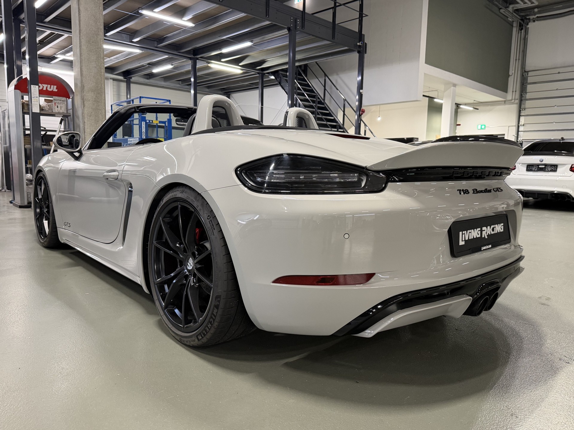 PORSCHE 718 Boxster GTS 2.5 PDK *Swiss-PA*-image-2