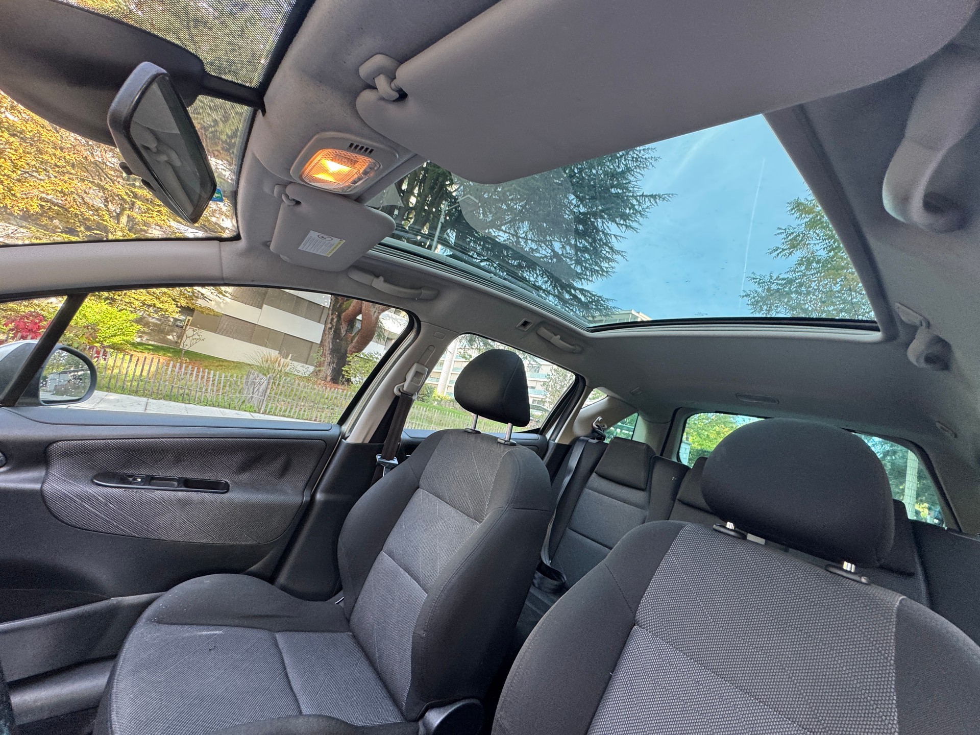 PEUGEOT 207 SW 1.6 16V-image-9