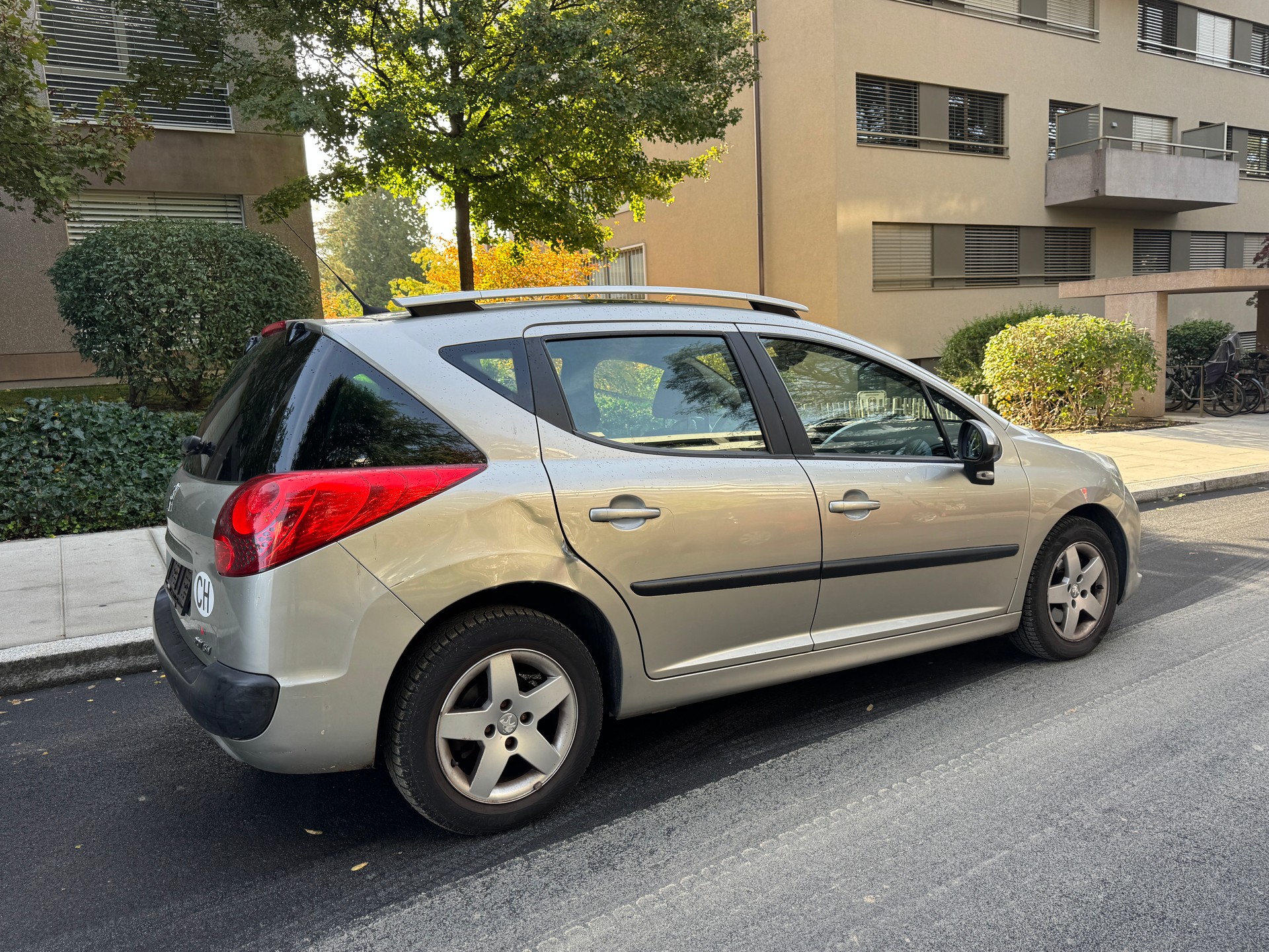 PEUGEOT 207 SW 1.6 16V-image-3