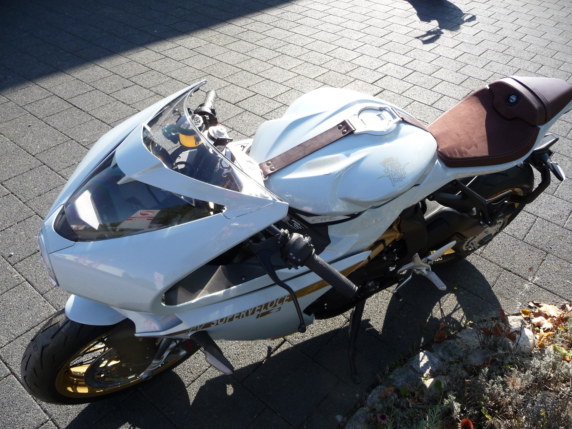 MV AGUSTA SUPERVELOCE 800 S-image-5