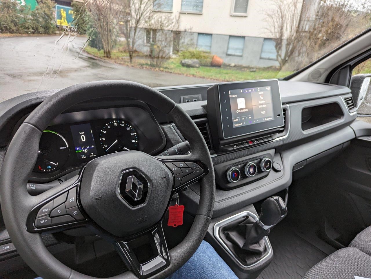 RENAULT Trafic EV52 22kW L2H1-image-2