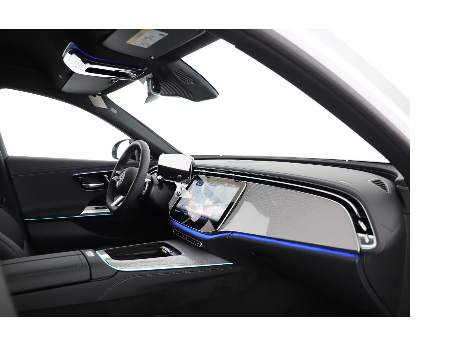 MERCEDES-BENZ E 200 9G-Tronic 4Matic-image-11