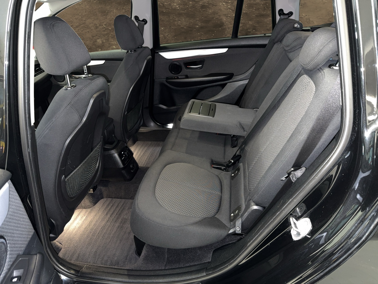 BMW 218d Gran Tourer Sport Line Steptronic-image-9