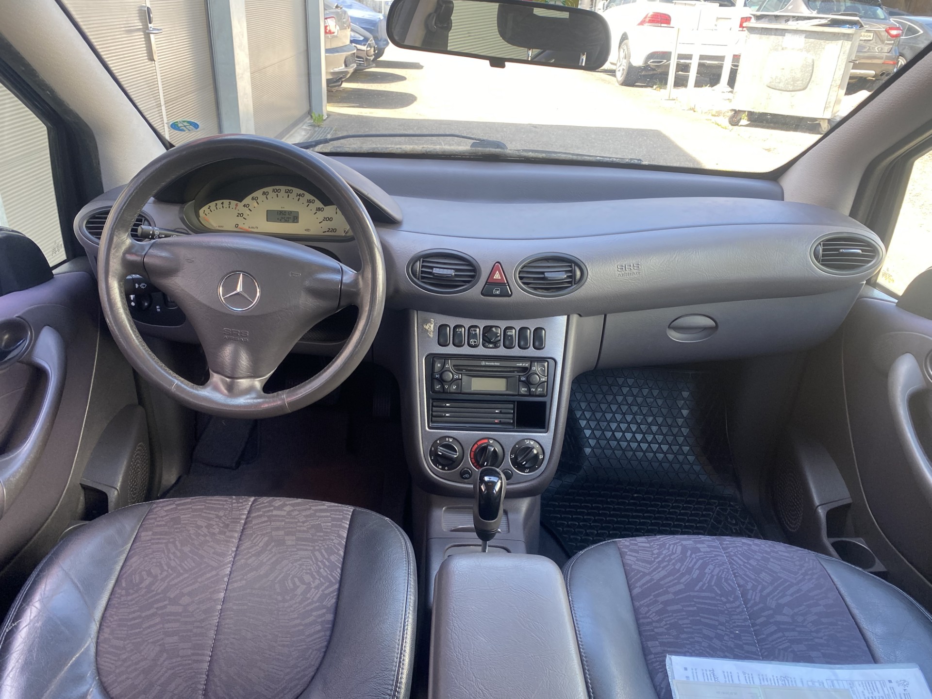 MERCEDES-BENZ A 160 L Avantgarde-image-8