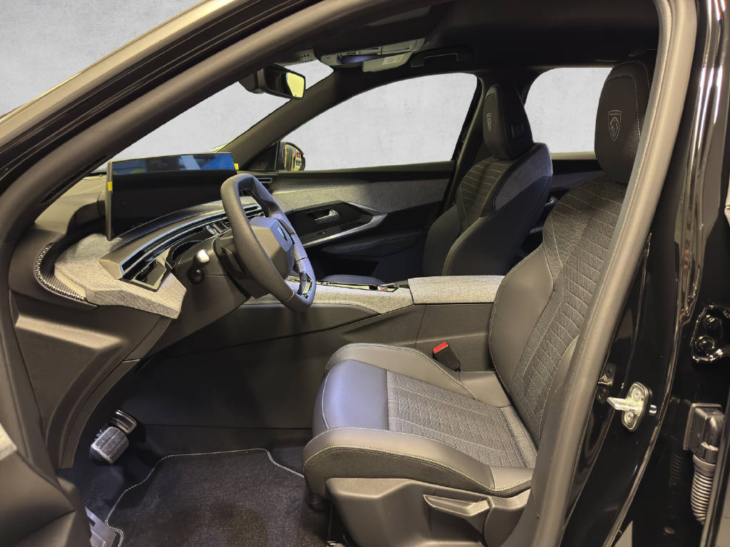 PEUGEOT 3008 1.2 Hybrid GT MHVE-image-7