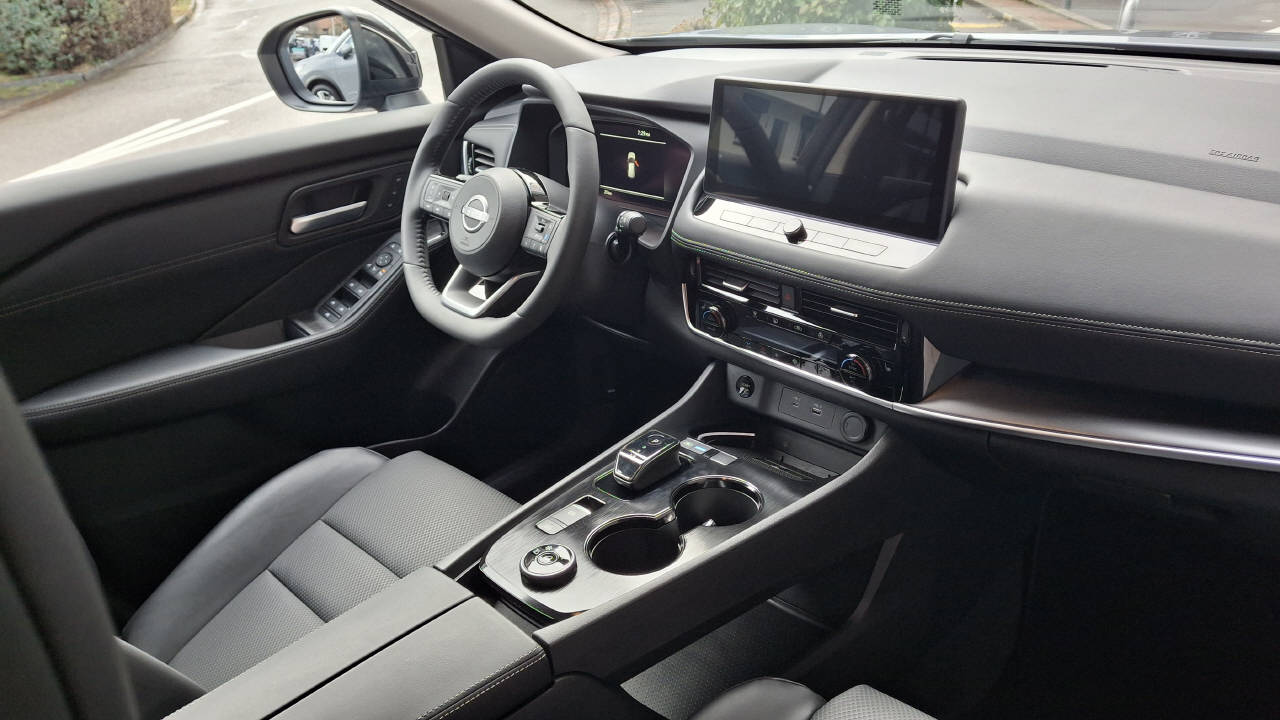 NISSAN X-Trail 1.5 VC-T N-Trek e-4orce 7P-image-7