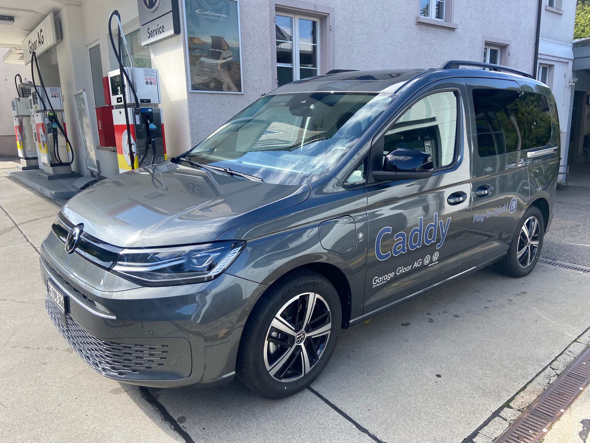 VW Caddy 1.5 TSI Plug in Hybrid Liberty DSG-showroom-element-1