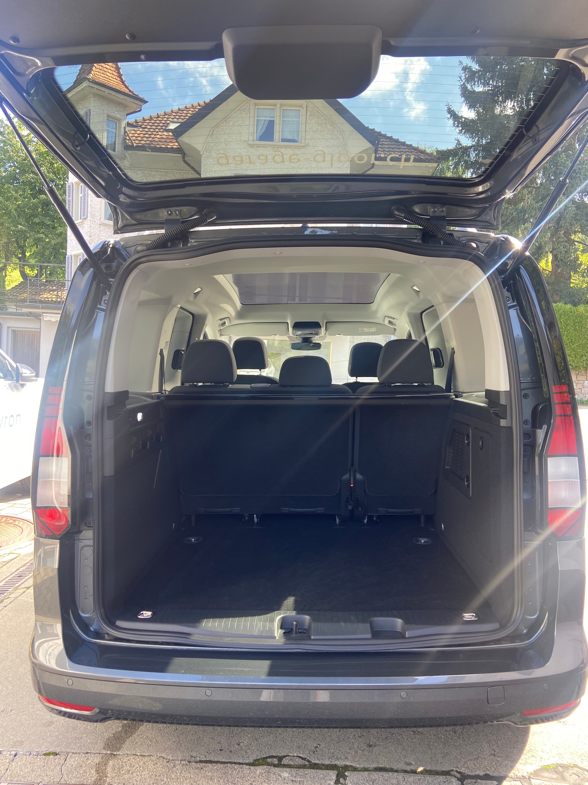 VW Caddy 1.5 TSI Plug in Hybrid Liberty DSG-image-4