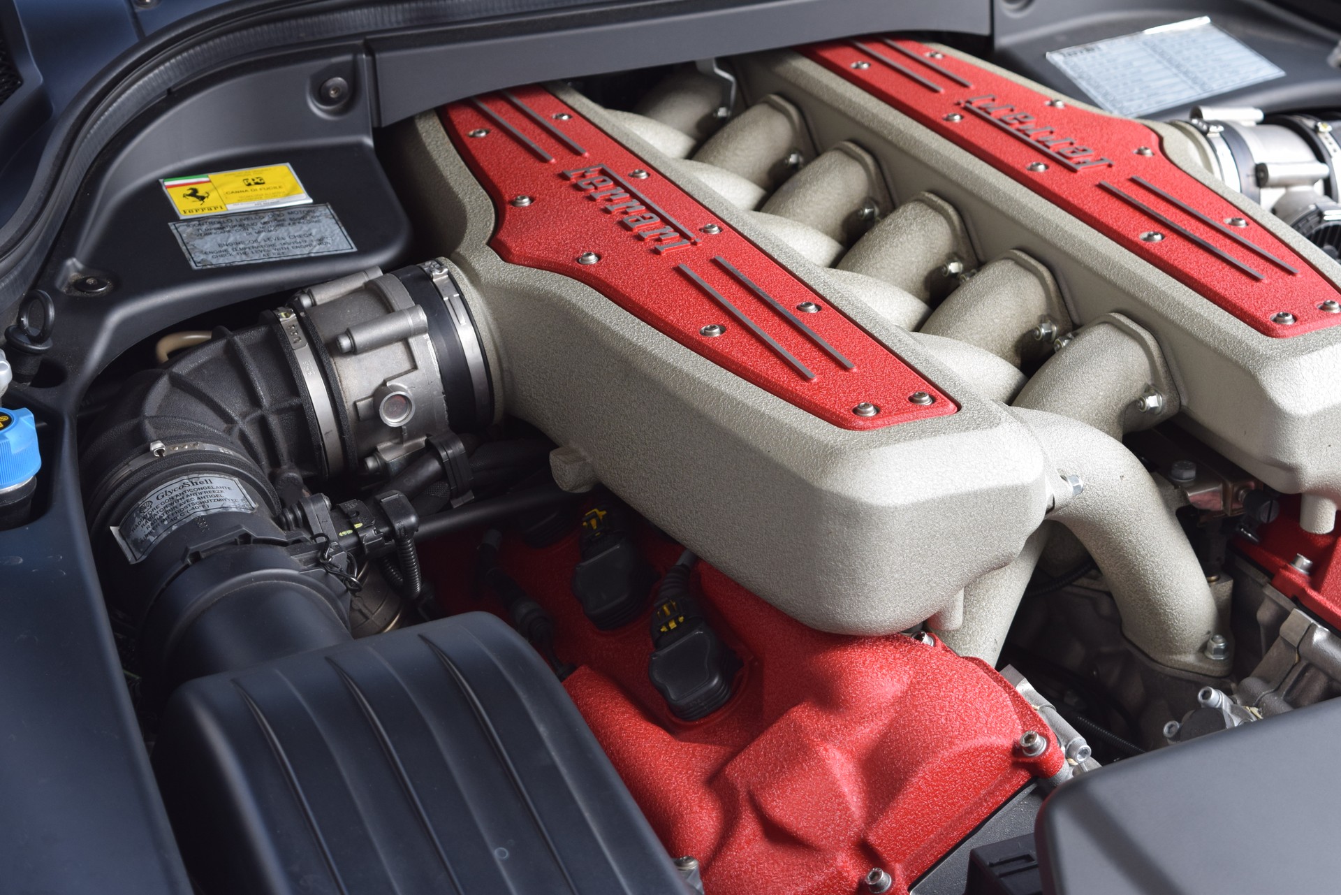 FERRARI 599 GTB-image-17
