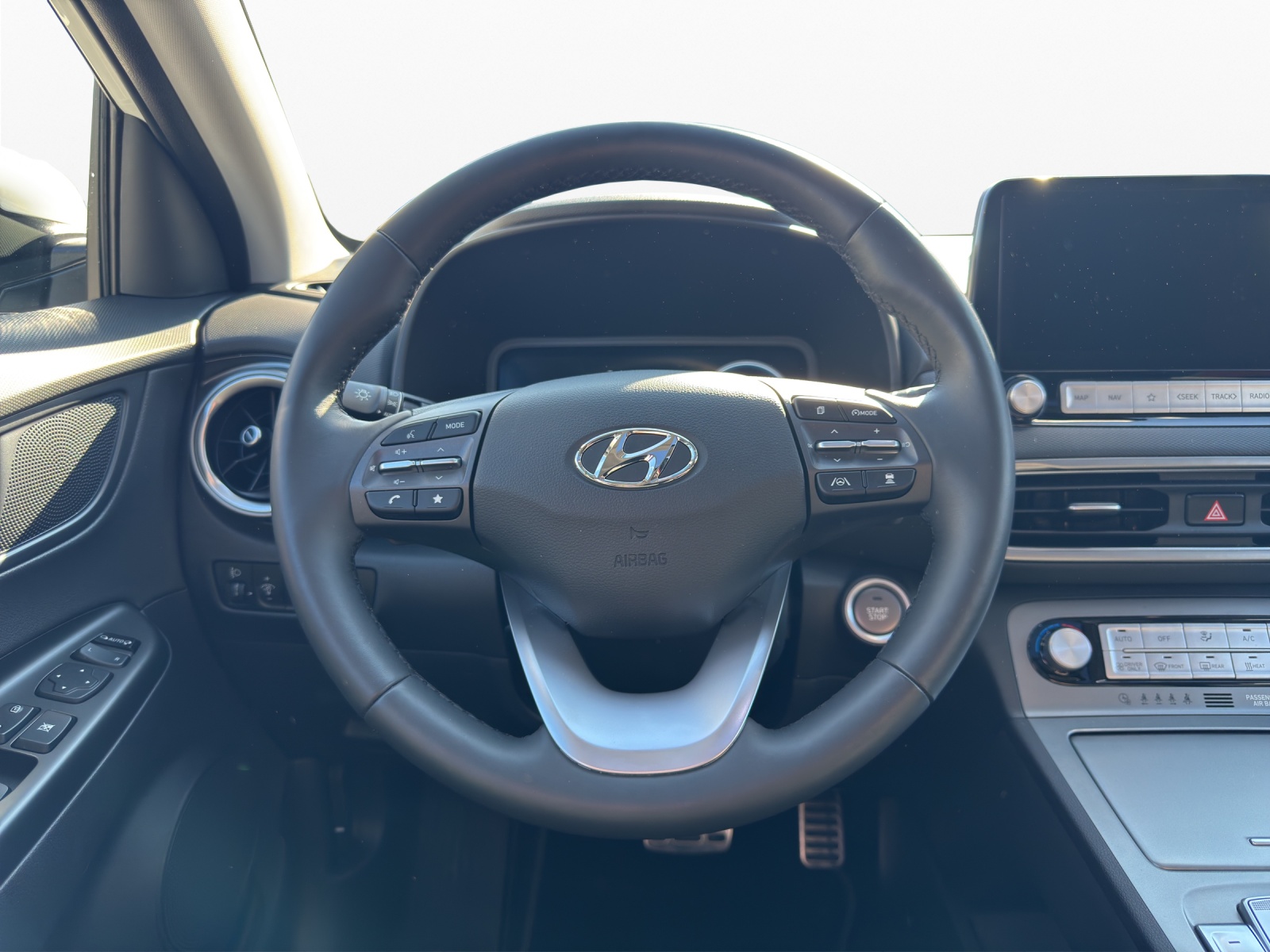 HYUNDAI Kona Electric Eco Comfort-image-12