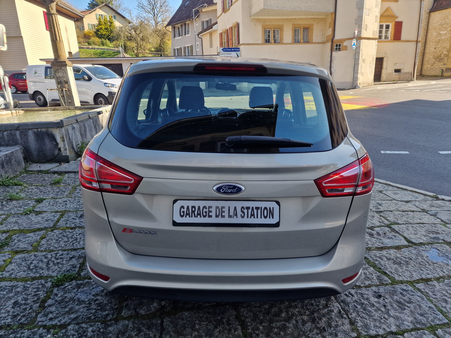 FORD B-Max 1.6 Ti-VCT Trend PowerShift-image-4