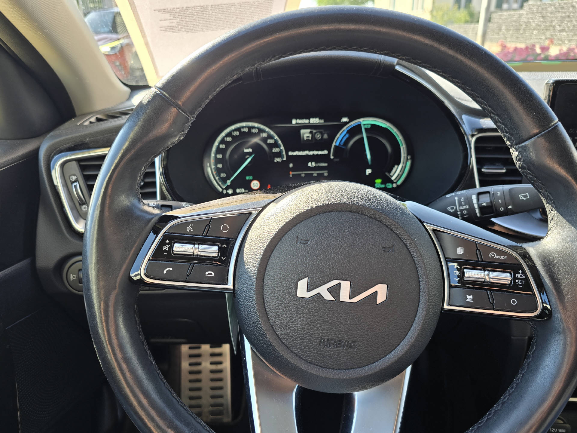 KIA XCeed 1.6 GDi Plug-in Hybrid Style-image-10