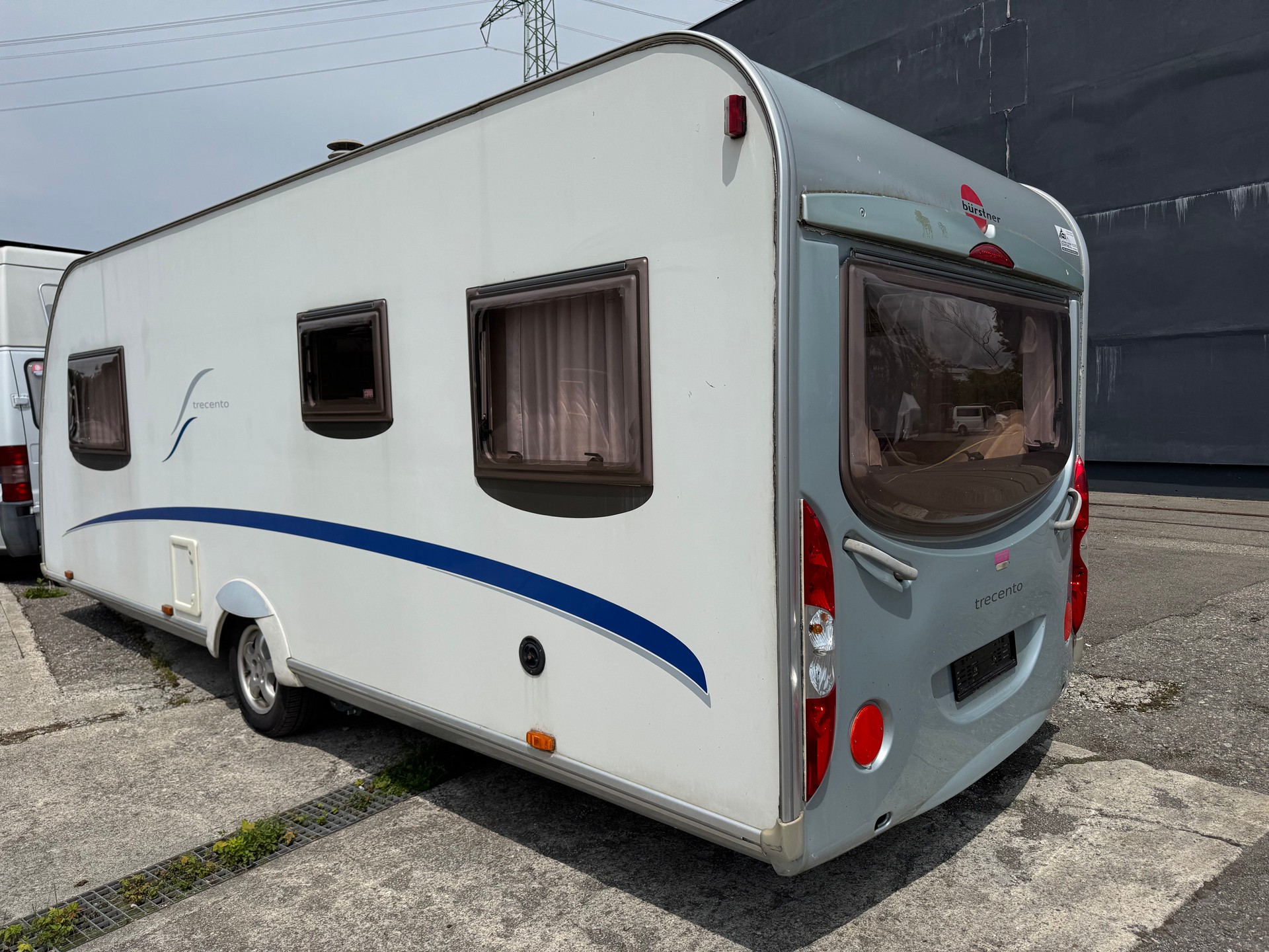 BÜRSTNER Trecento 525 TL - Mover - Markise / Vorzelt - 2 x Einzelbett längst mit Mittelrost --image-6