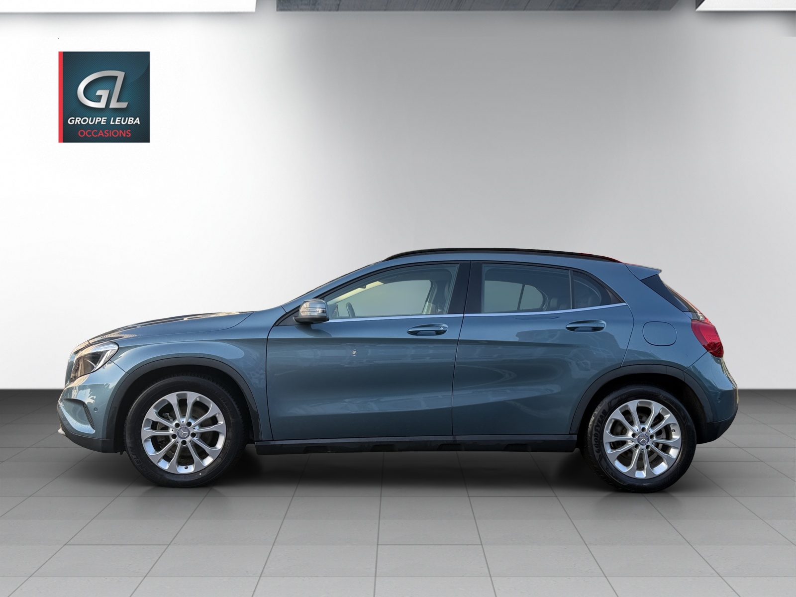 MERCEDES-BENZ GLA 200 CDI Style-image-1