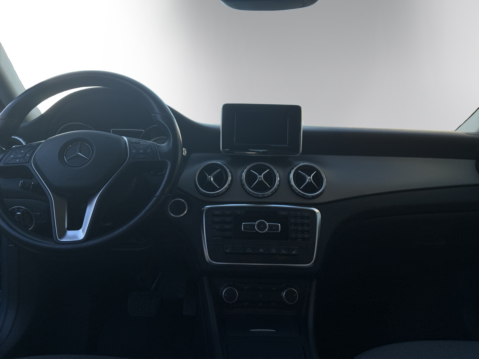 MERCEDES-BENZ GLA 200 CDI Style-image-11