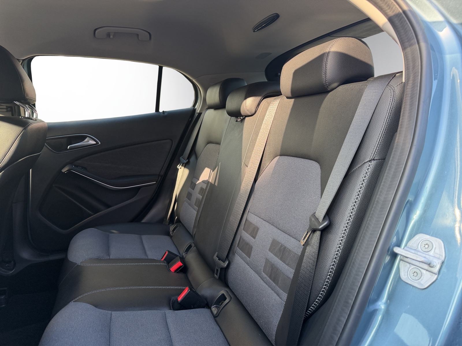 MERCEDES-BENZ GLA 200 CDI Style-image-10